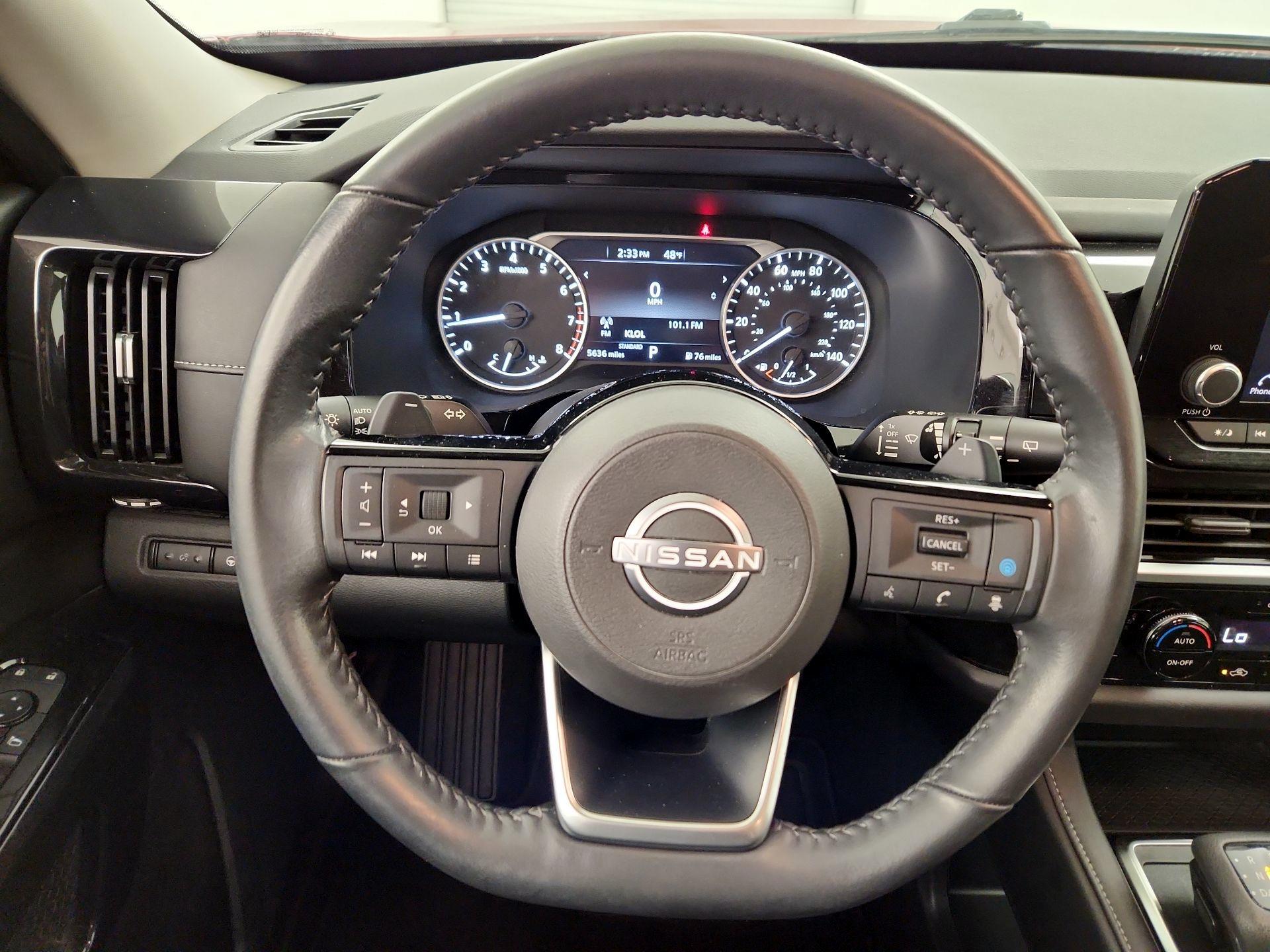 Thumbnail: 2022 Nissan Pathfinder - 10