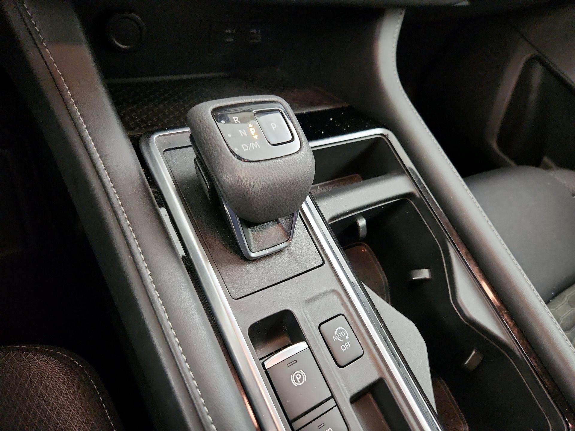 Thumbnail: 2022 Nissan Pathfinder - 17