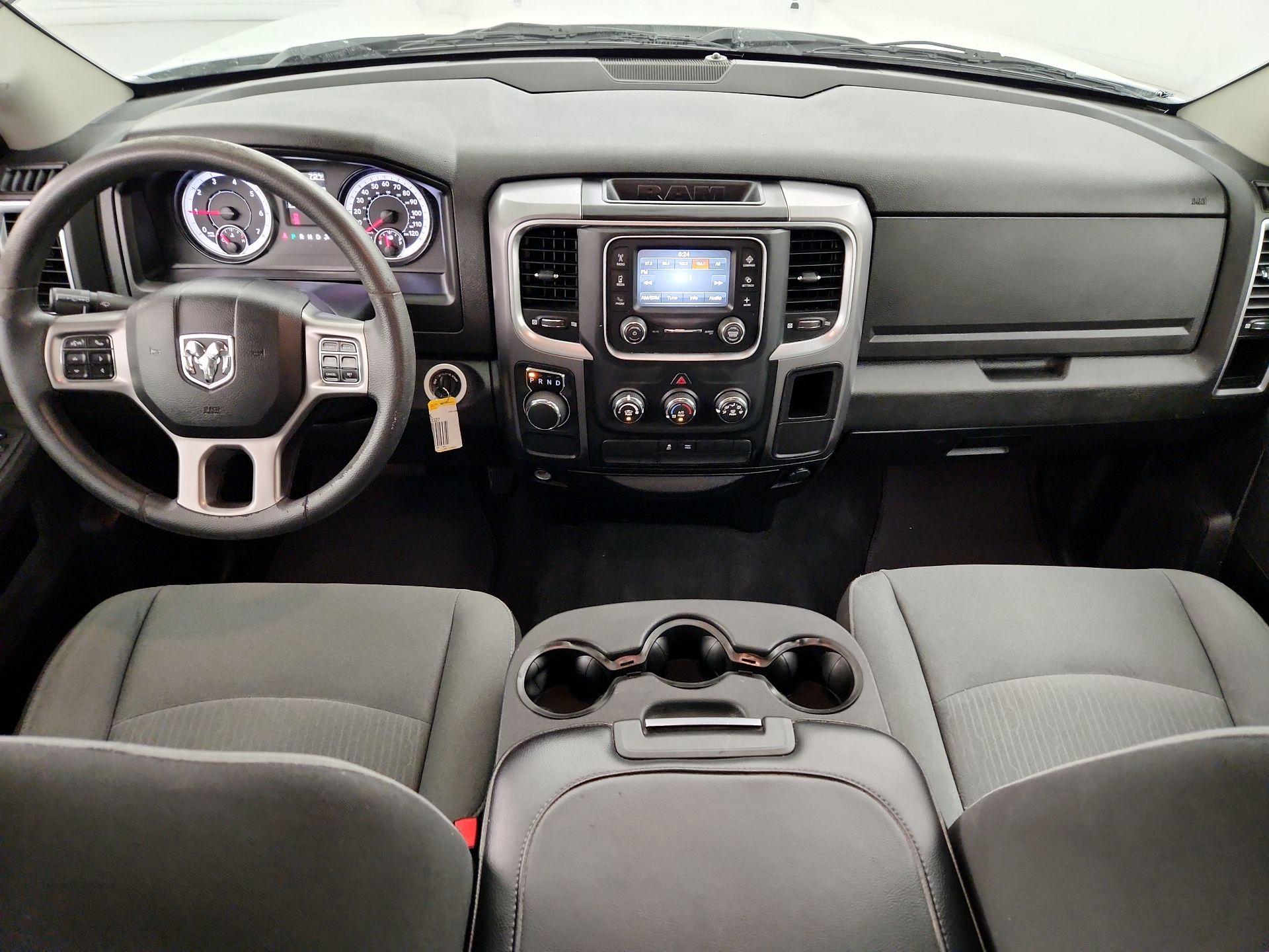 Thumbnail: 2022 RAM 1500 Classic - 9