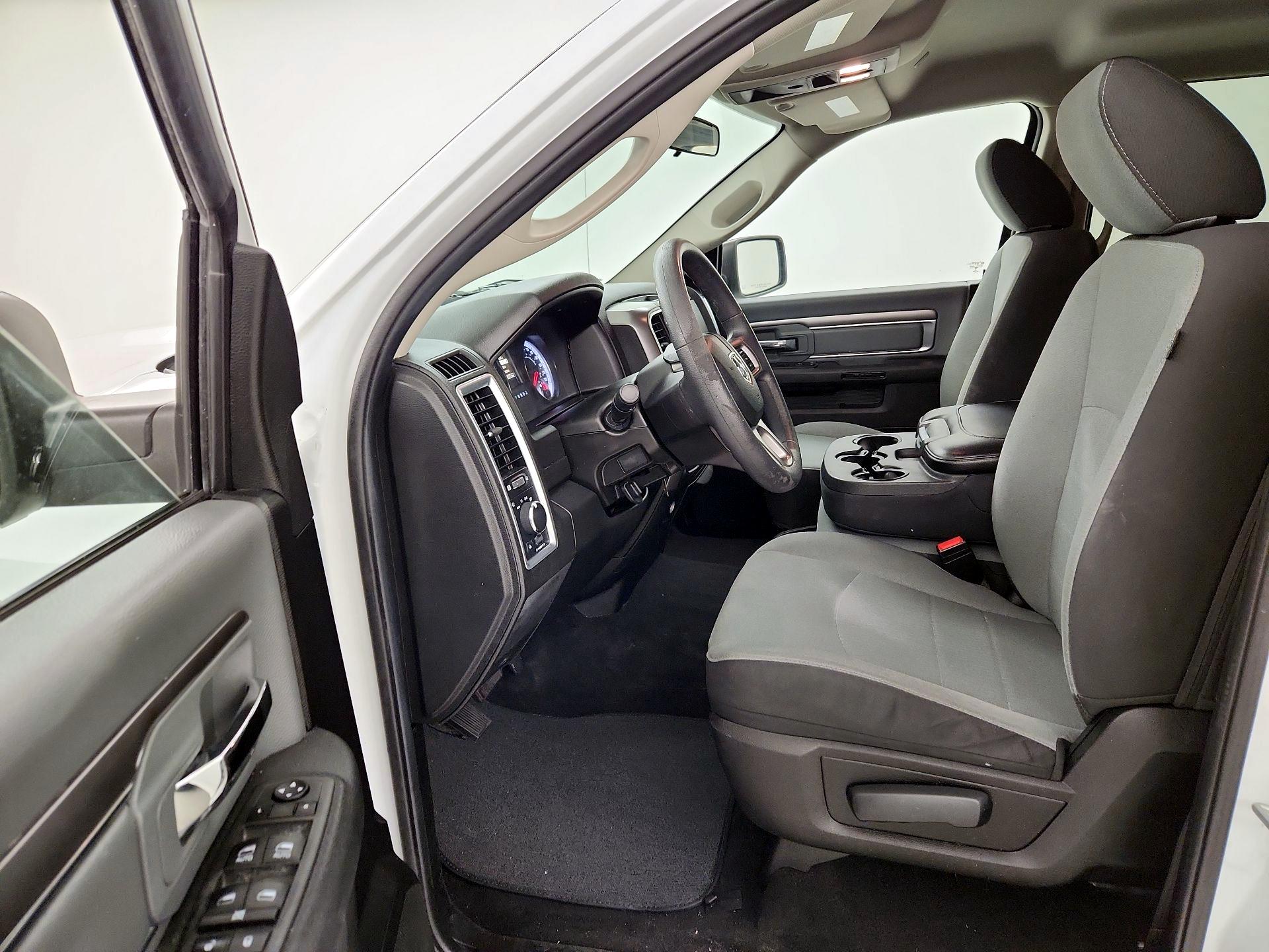 Thumbnail: 2022 RAM 1500 Classic - 11