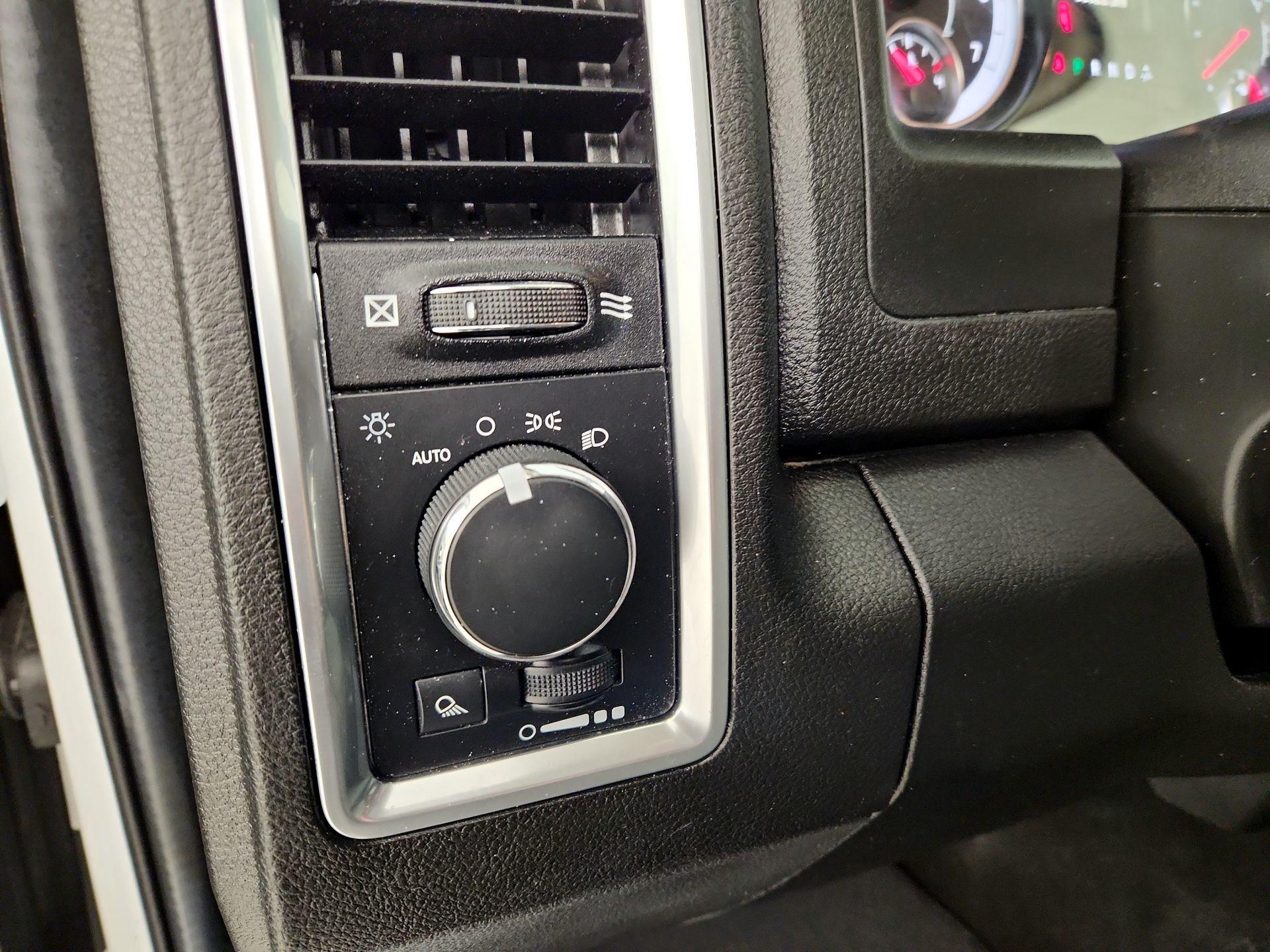 Thumbnail: 2022 RAM 1500 Classic - 13