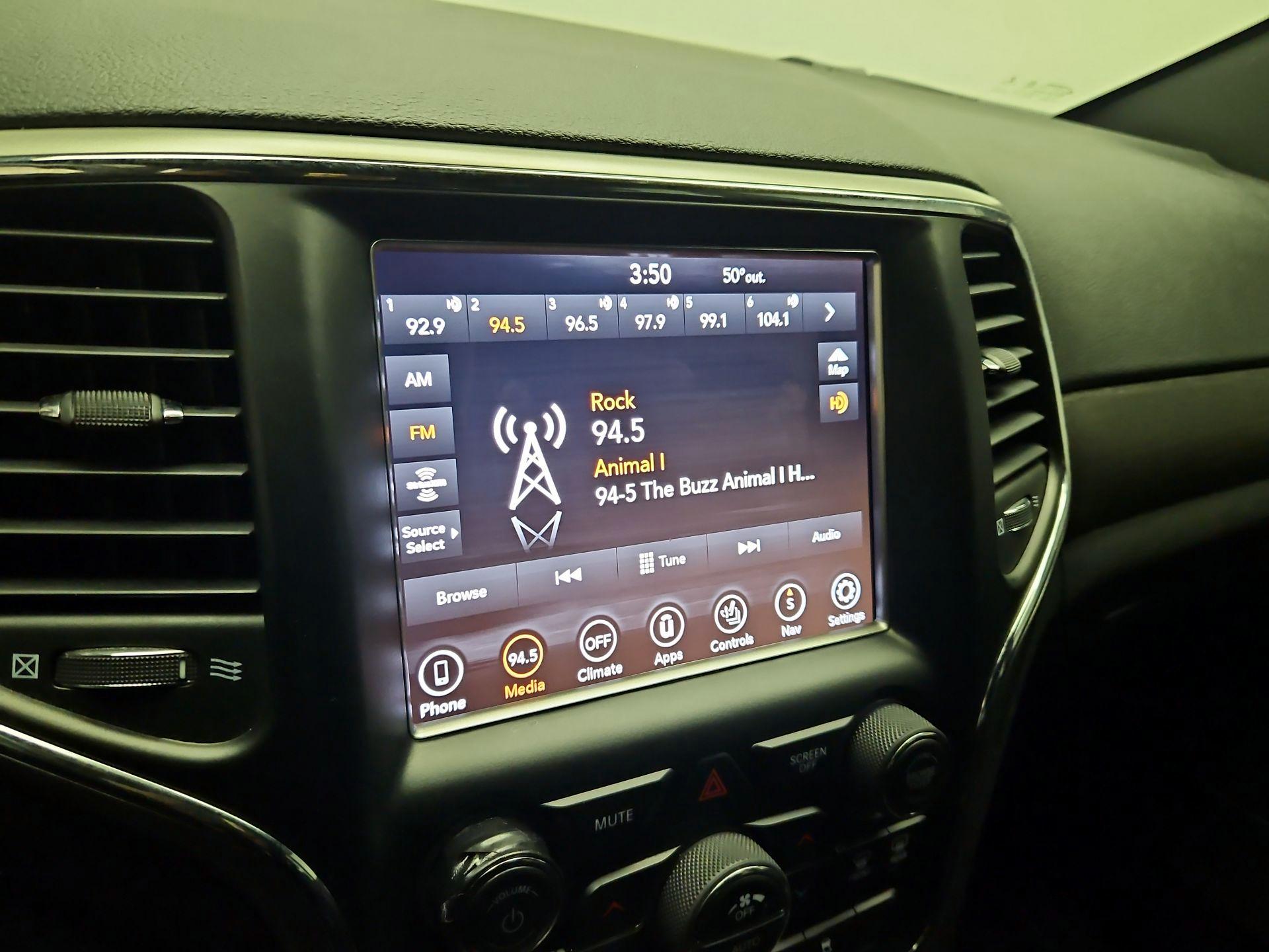 Thumbnail: 2018 Jeep Grand Cherokee - 16