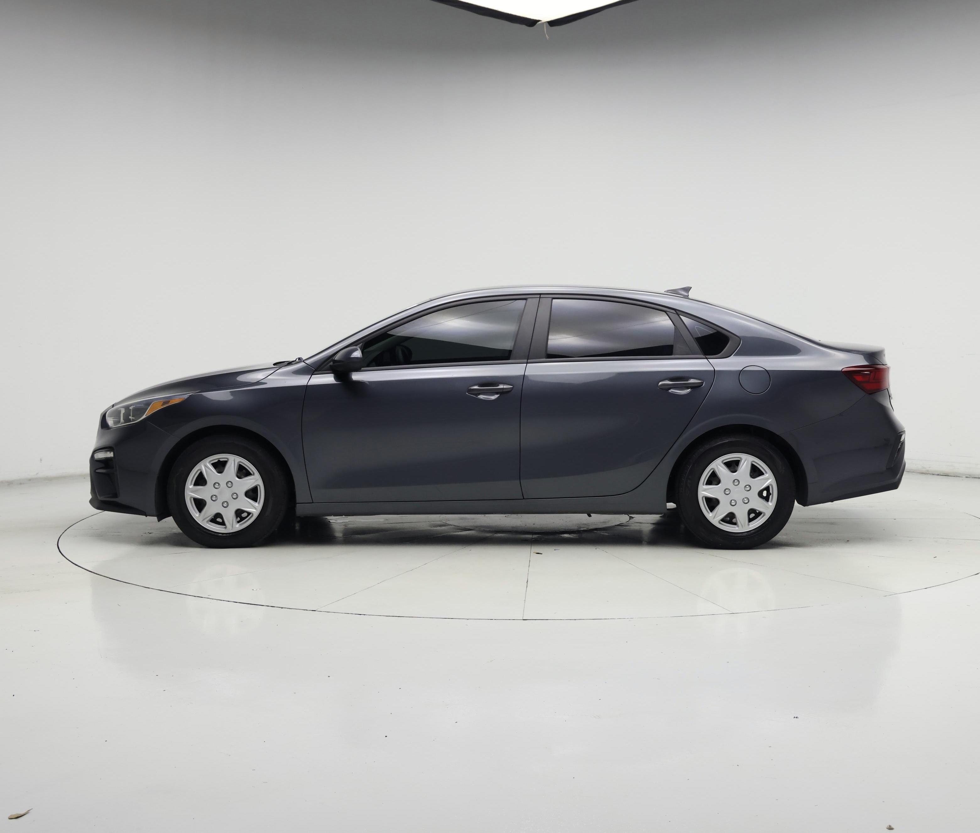 Thumbnail: 2021 Kia Forte - 3