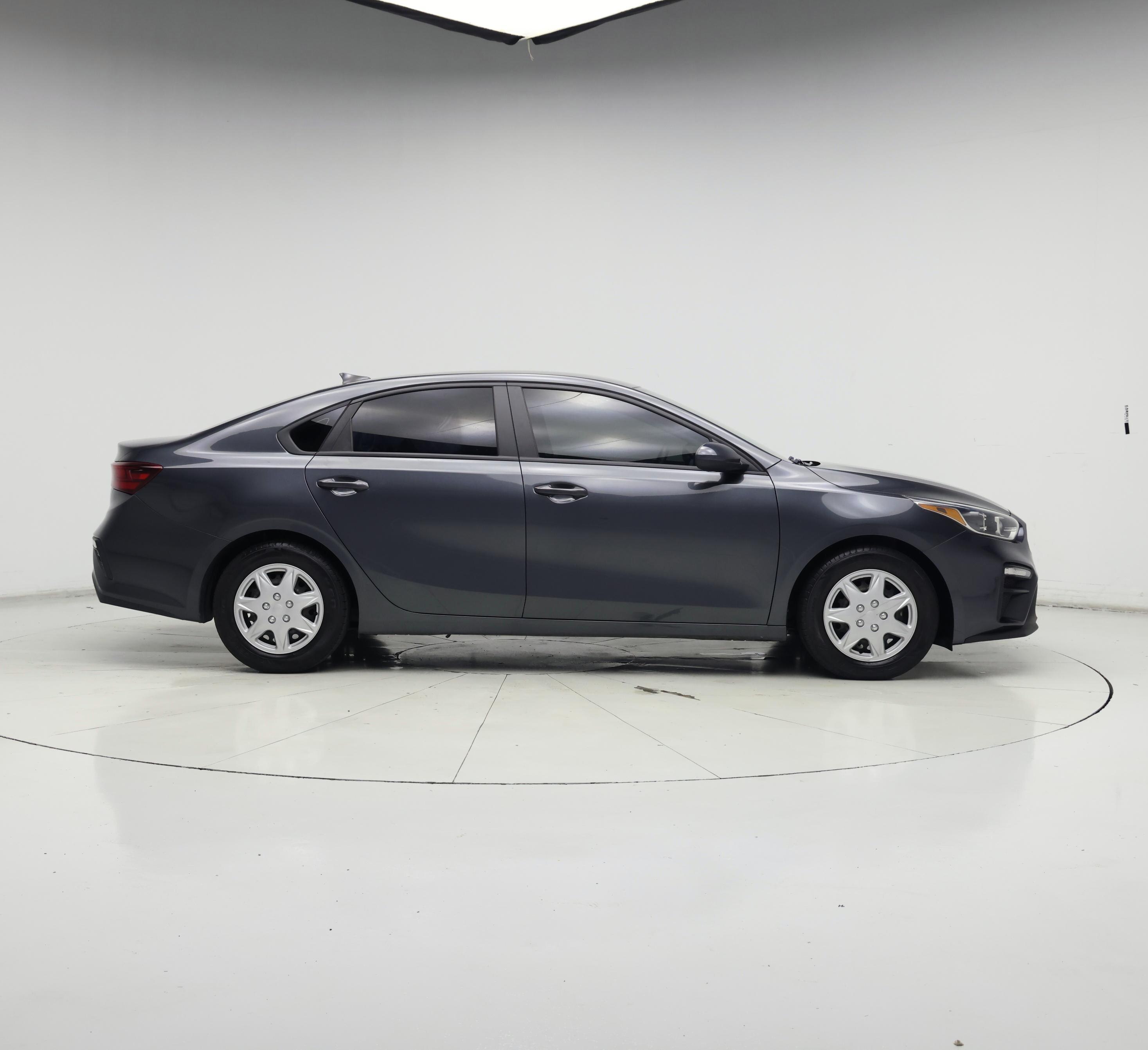 Thumbnail: 2021 Kia Forte - 7