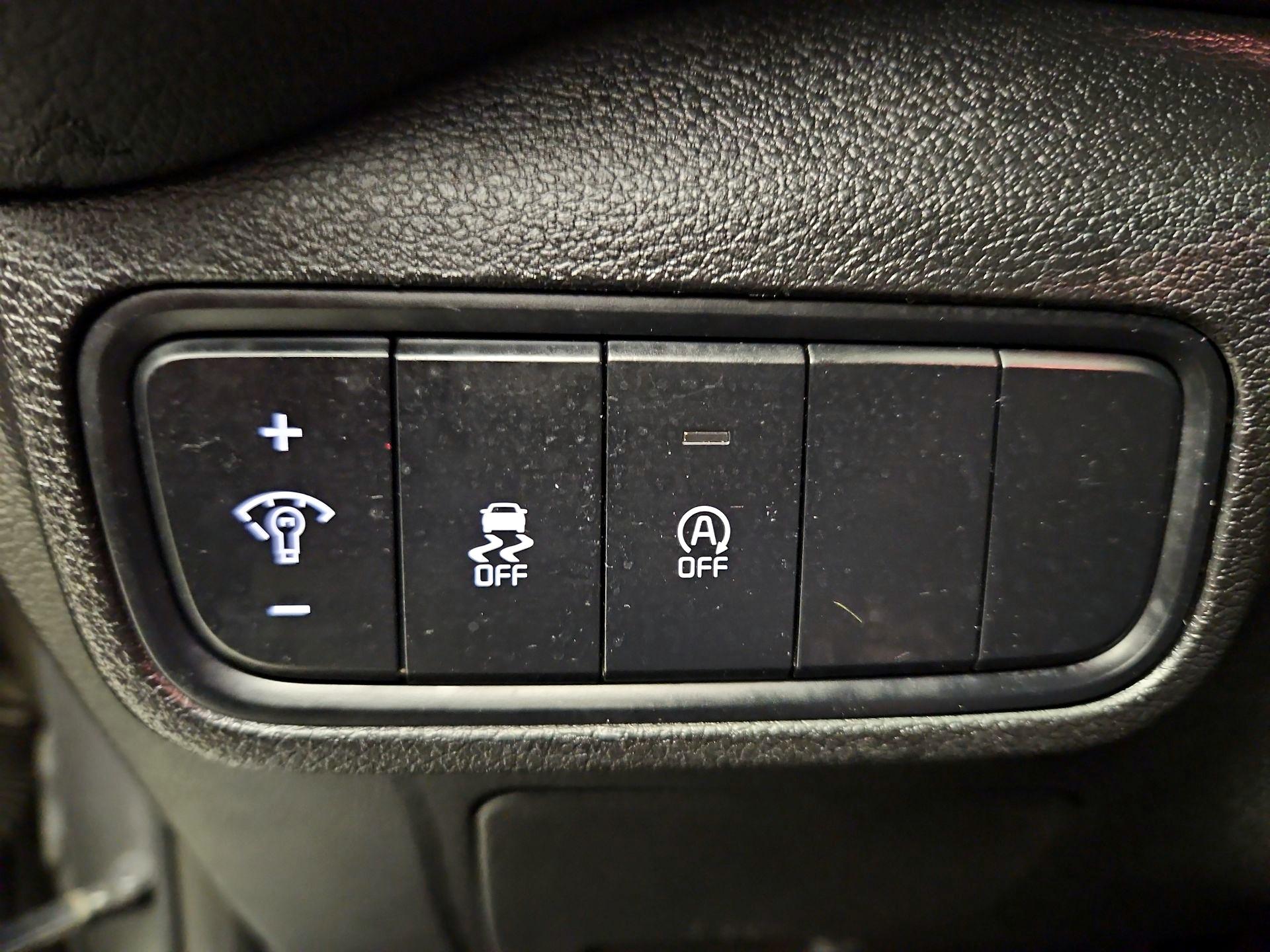 Thumbnail: 2023 Kia Soul - 13