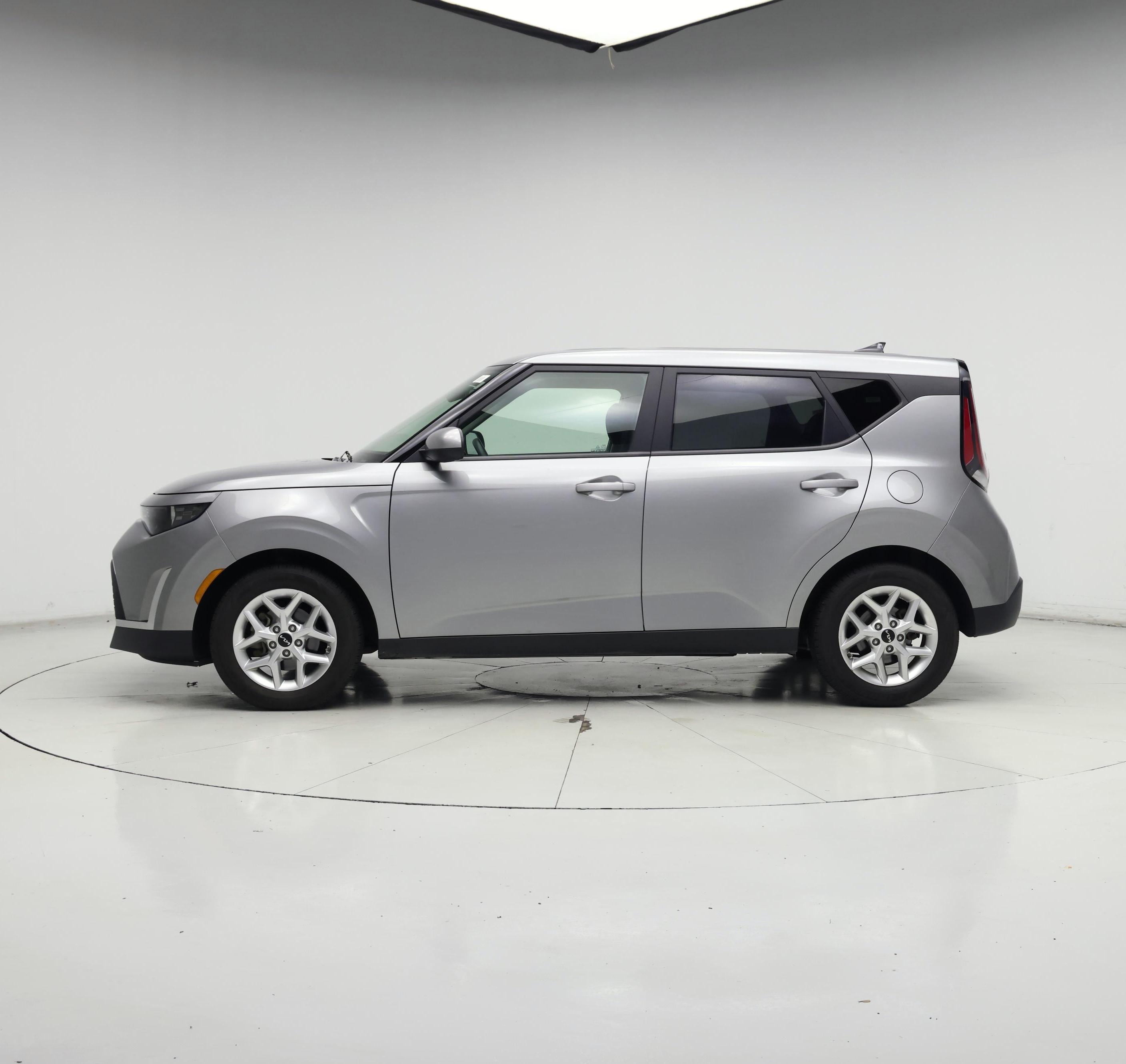 Thumbnail: 2023 Kia Soul - 3