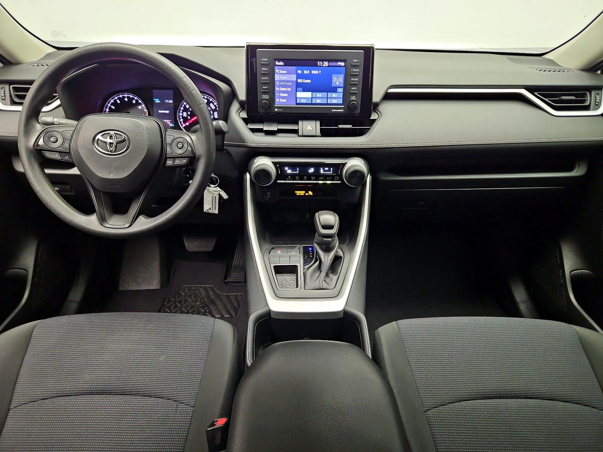 Thumbnail: 2022 Toyota RAV4 - 9