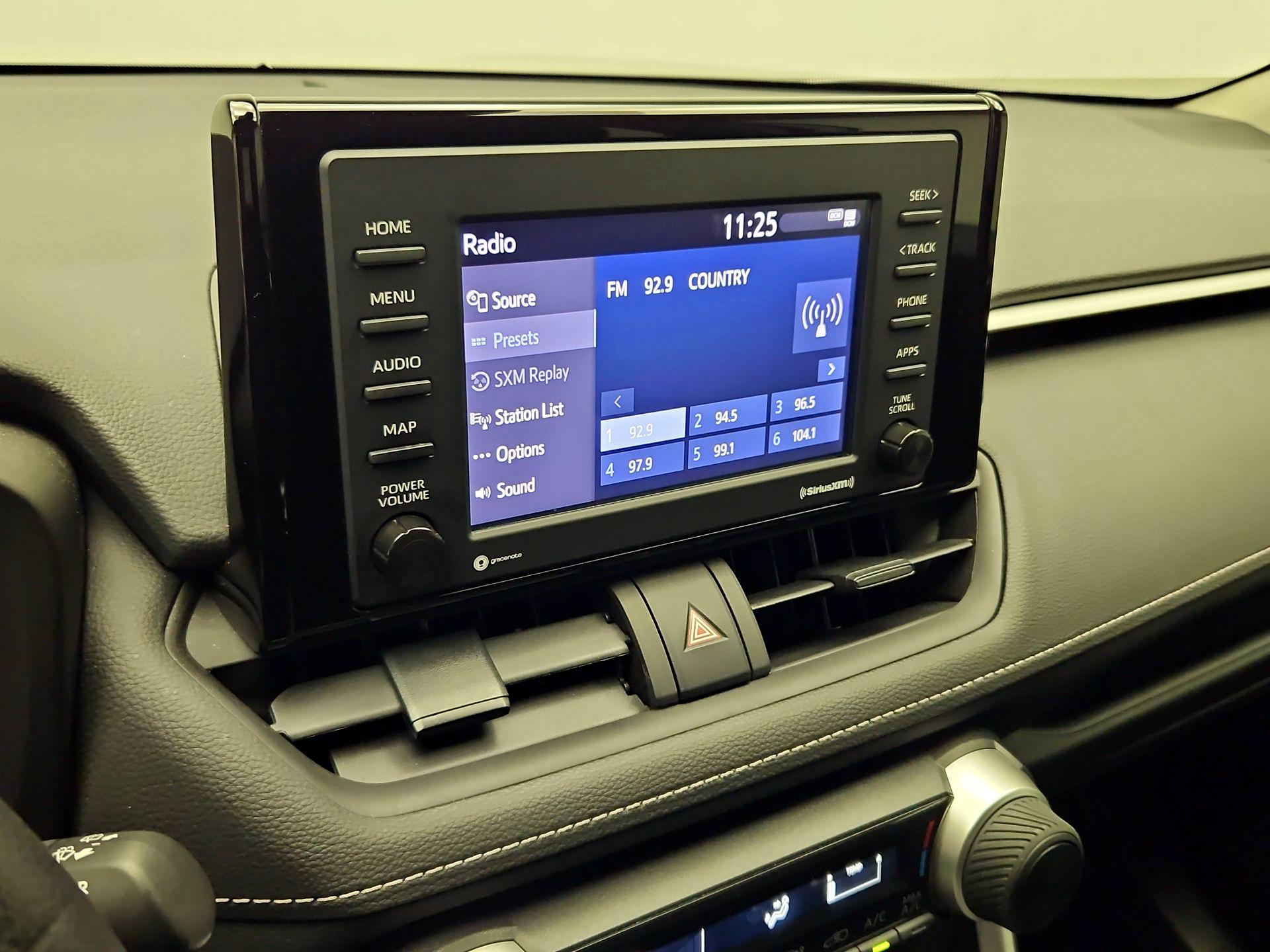 Thumbnail: 2022 Toyota RAV4 - 15