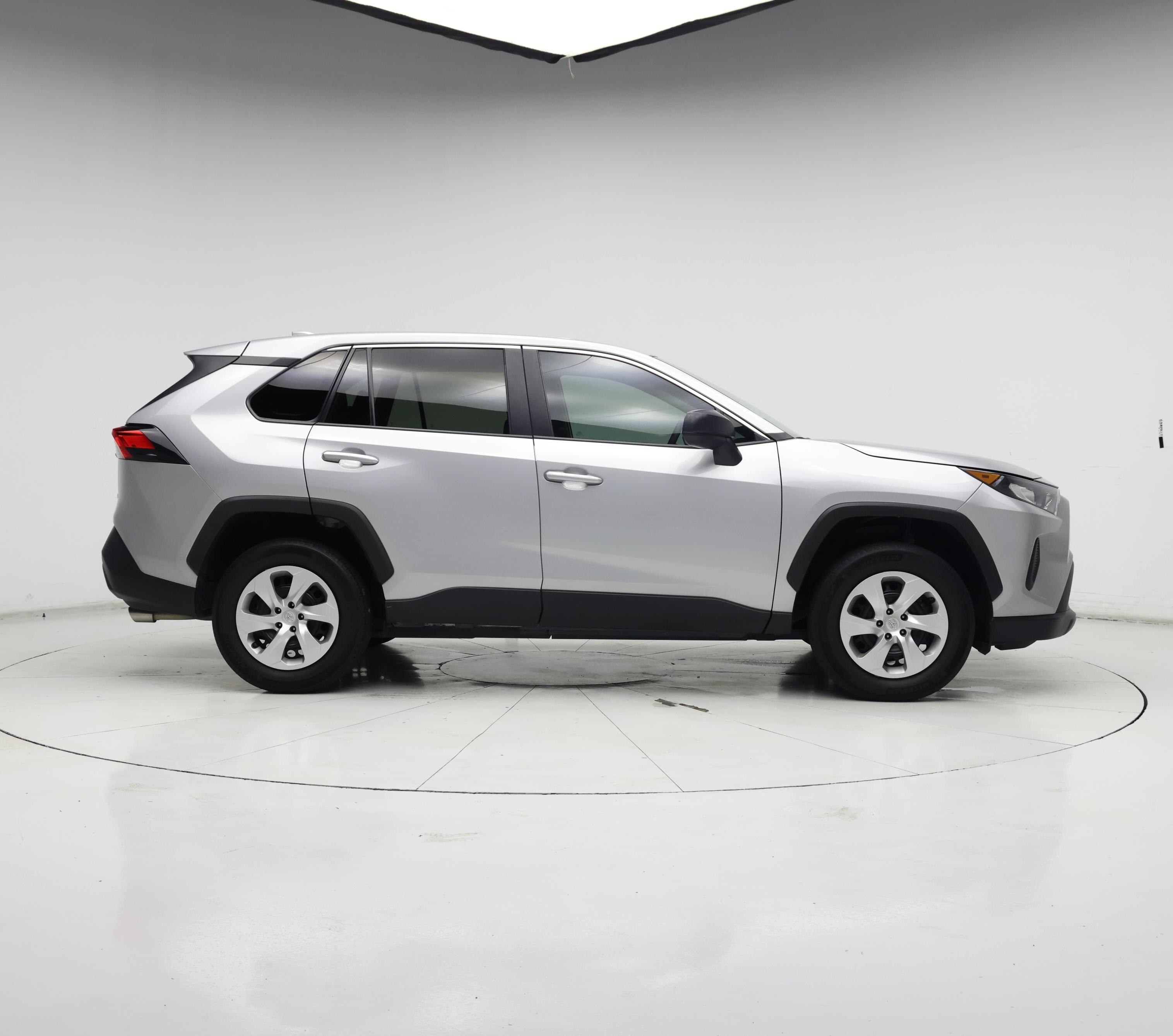 Thumbnail: 2022 Toyota RAV4 - 7