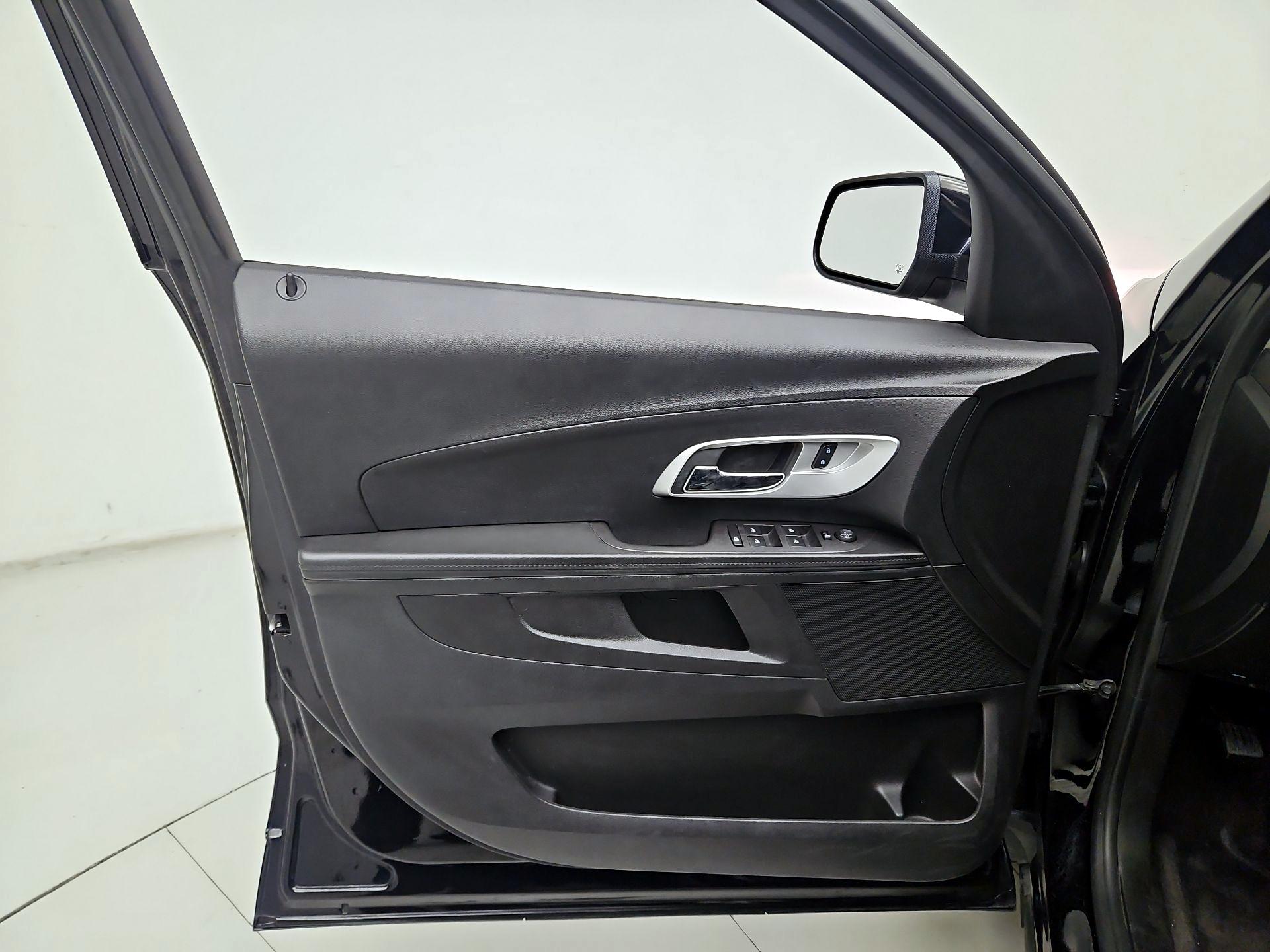 Thumbnail: 2016 Chevrolet Equinox - 12