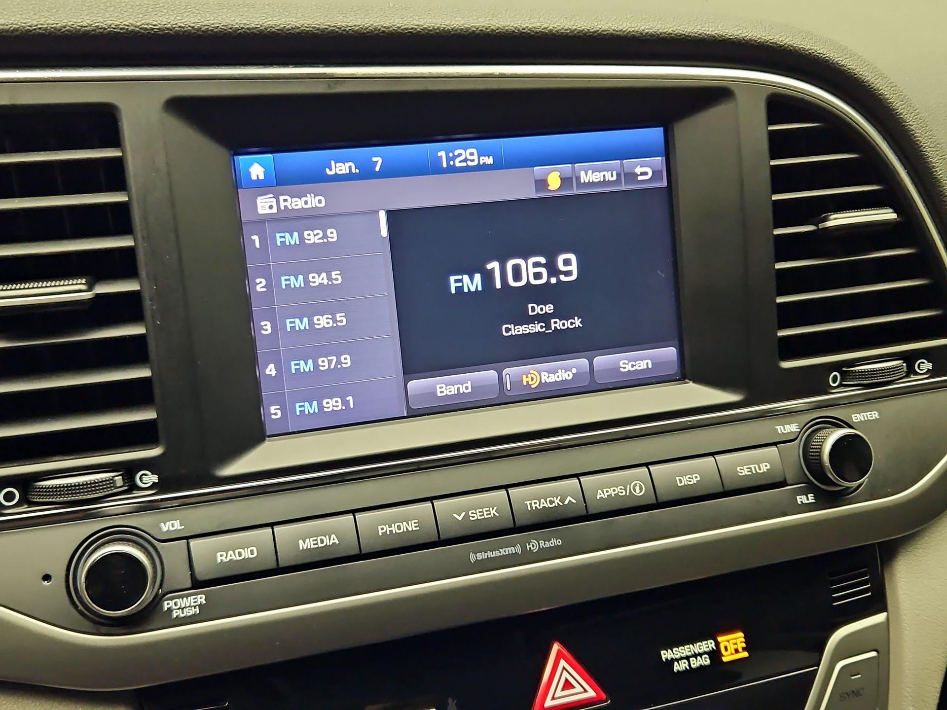 Thumbnail: 2018 Hyundai Elantra - 15