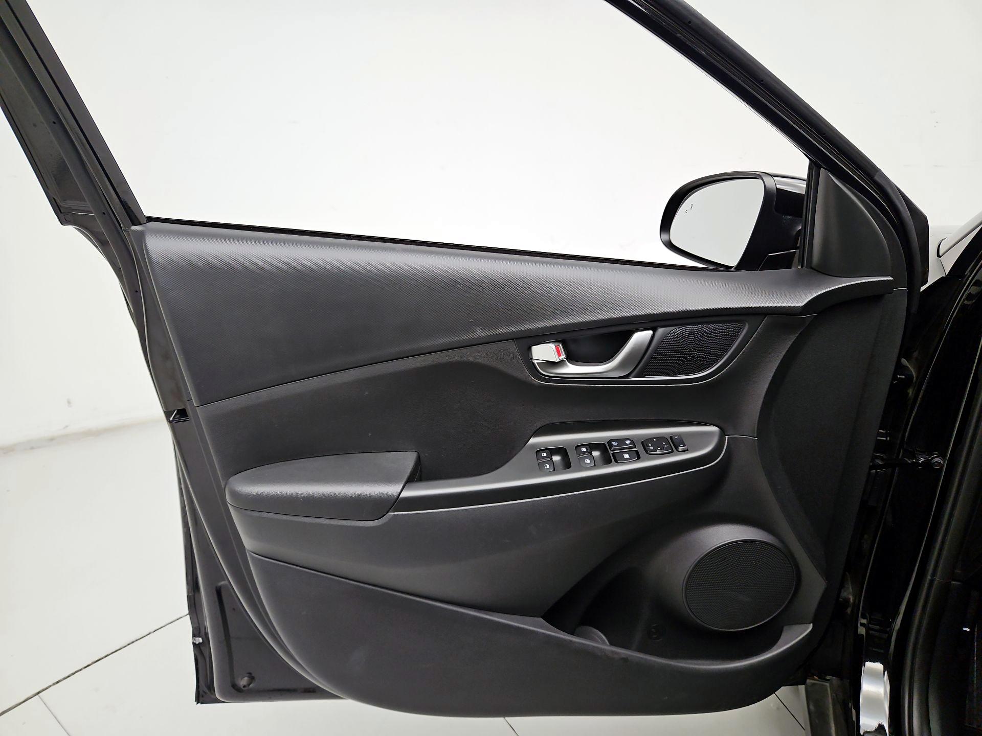 Thumbnail: 2023 Hyundai Kona - 12