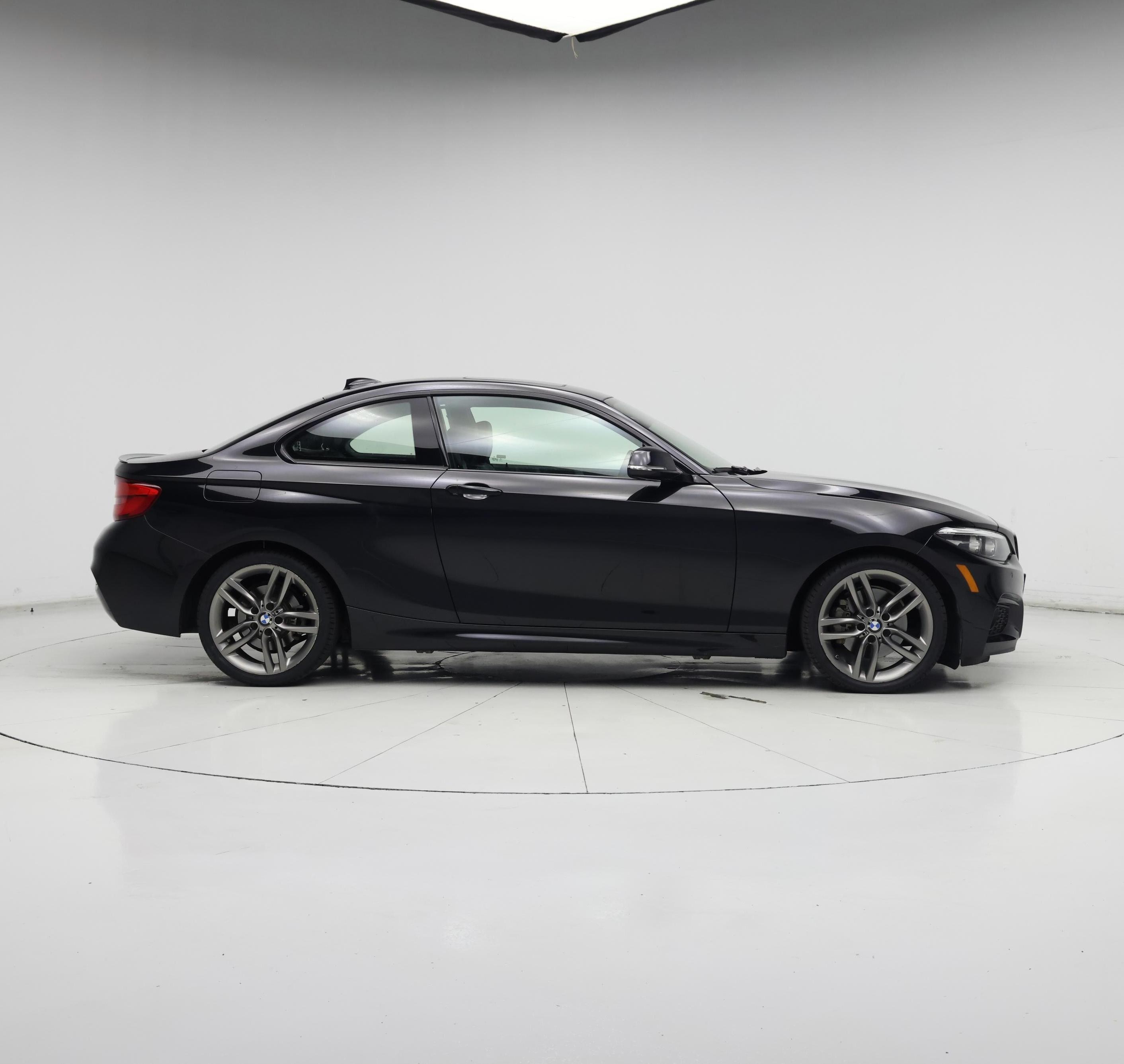 Thumbnail: 2019 BMW 2 Series - 7