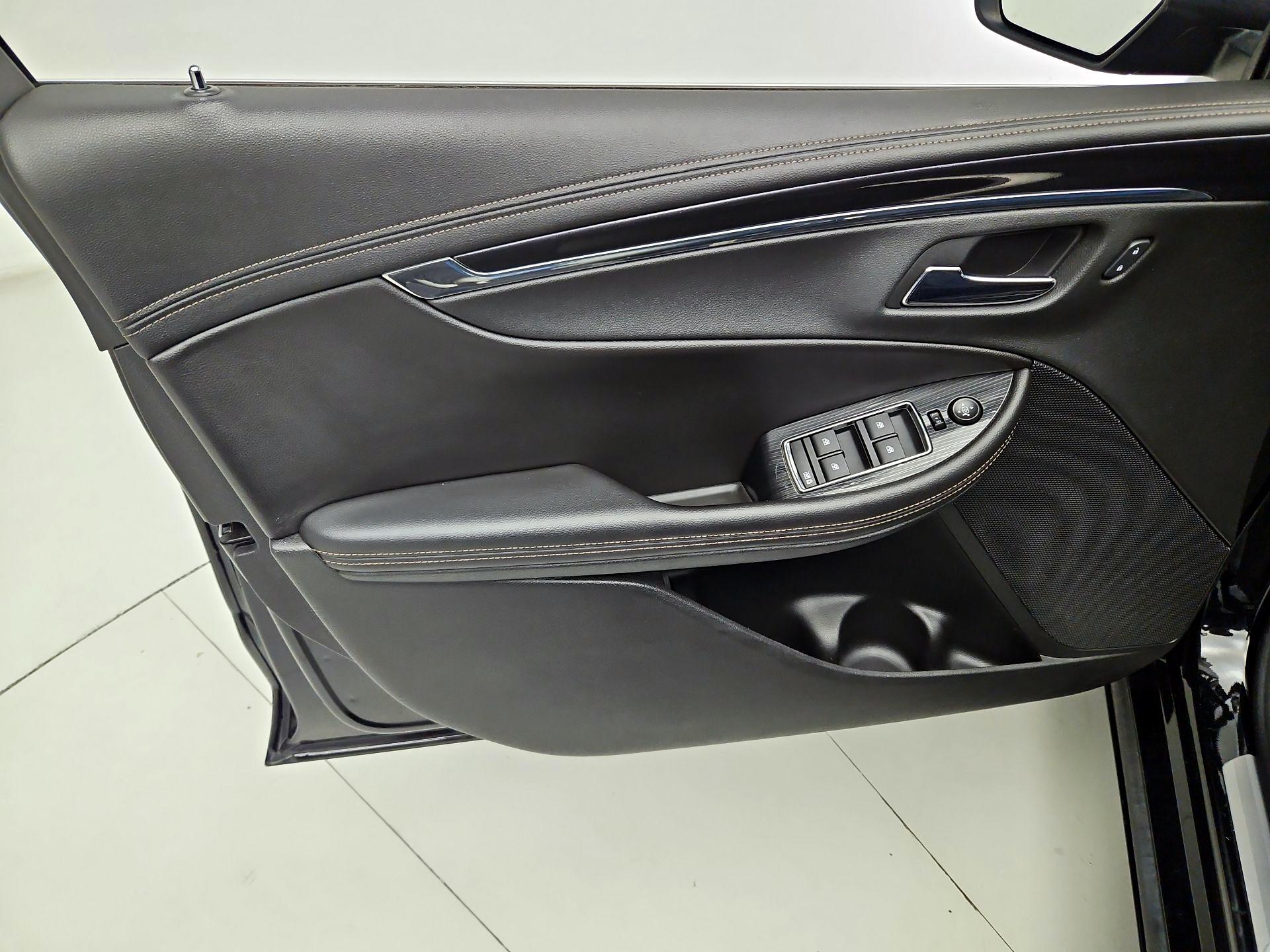 Thumbnail: 2017 Chevrolet Impala - 12