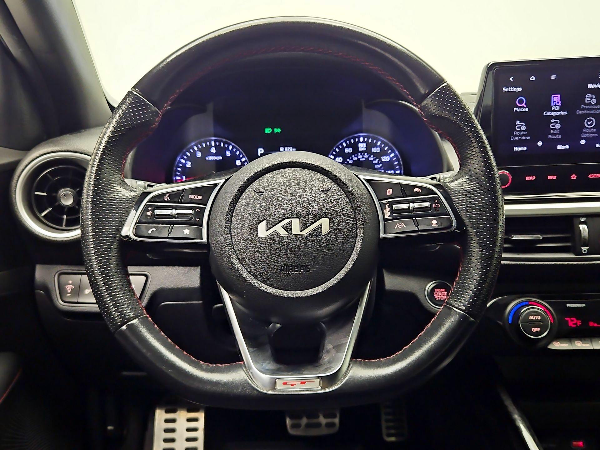 Thumbnail: 2022 Kia Forte - 10