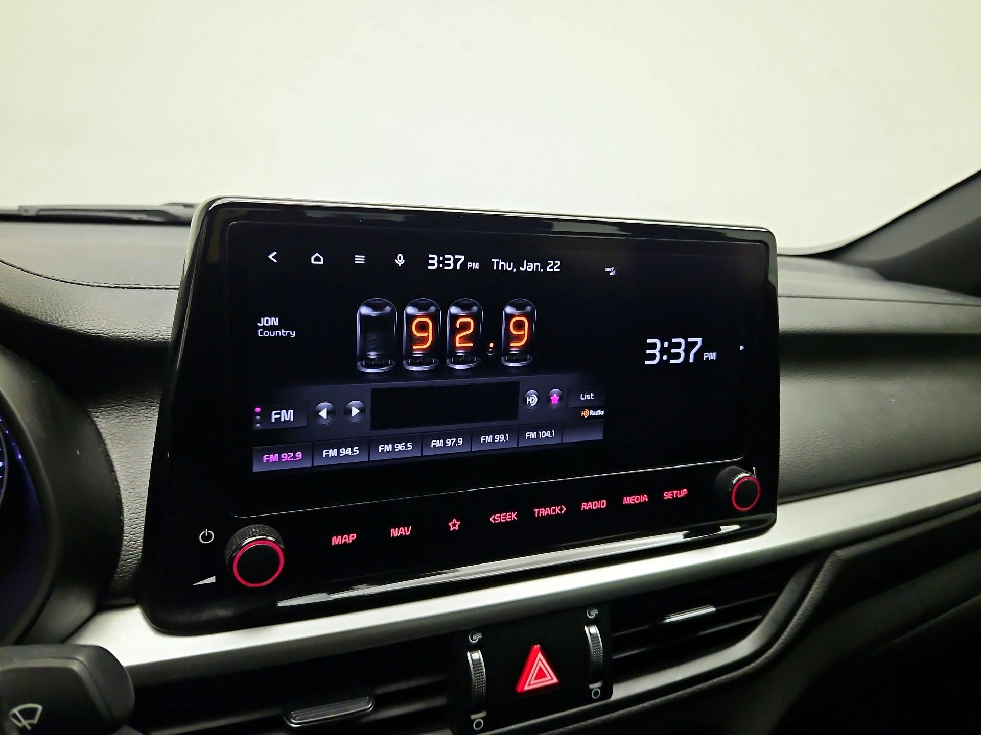 Thumbnail: 2022 Kia Forte - 16