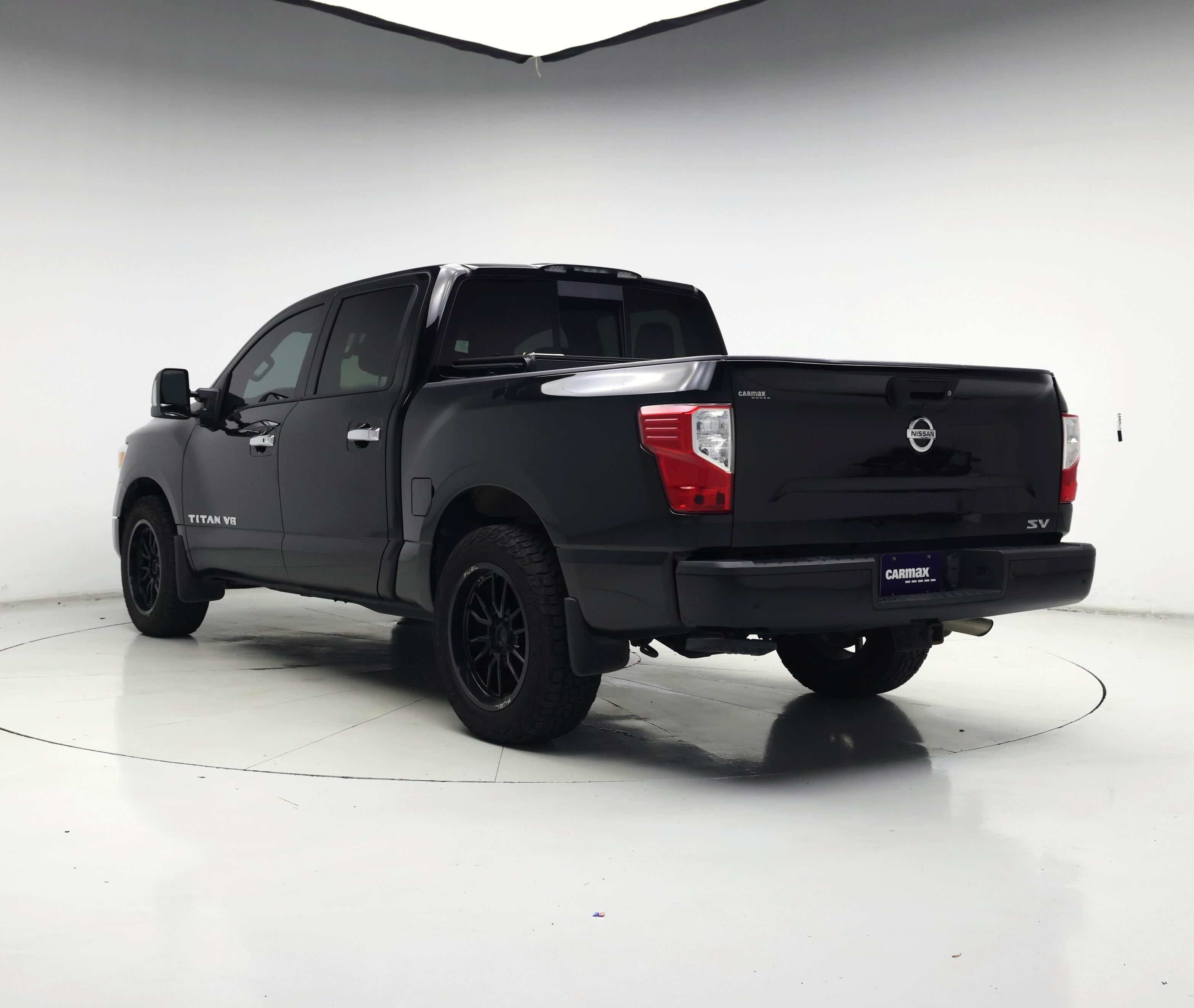 Thumbnail: 2020 Nissan Titan - 2