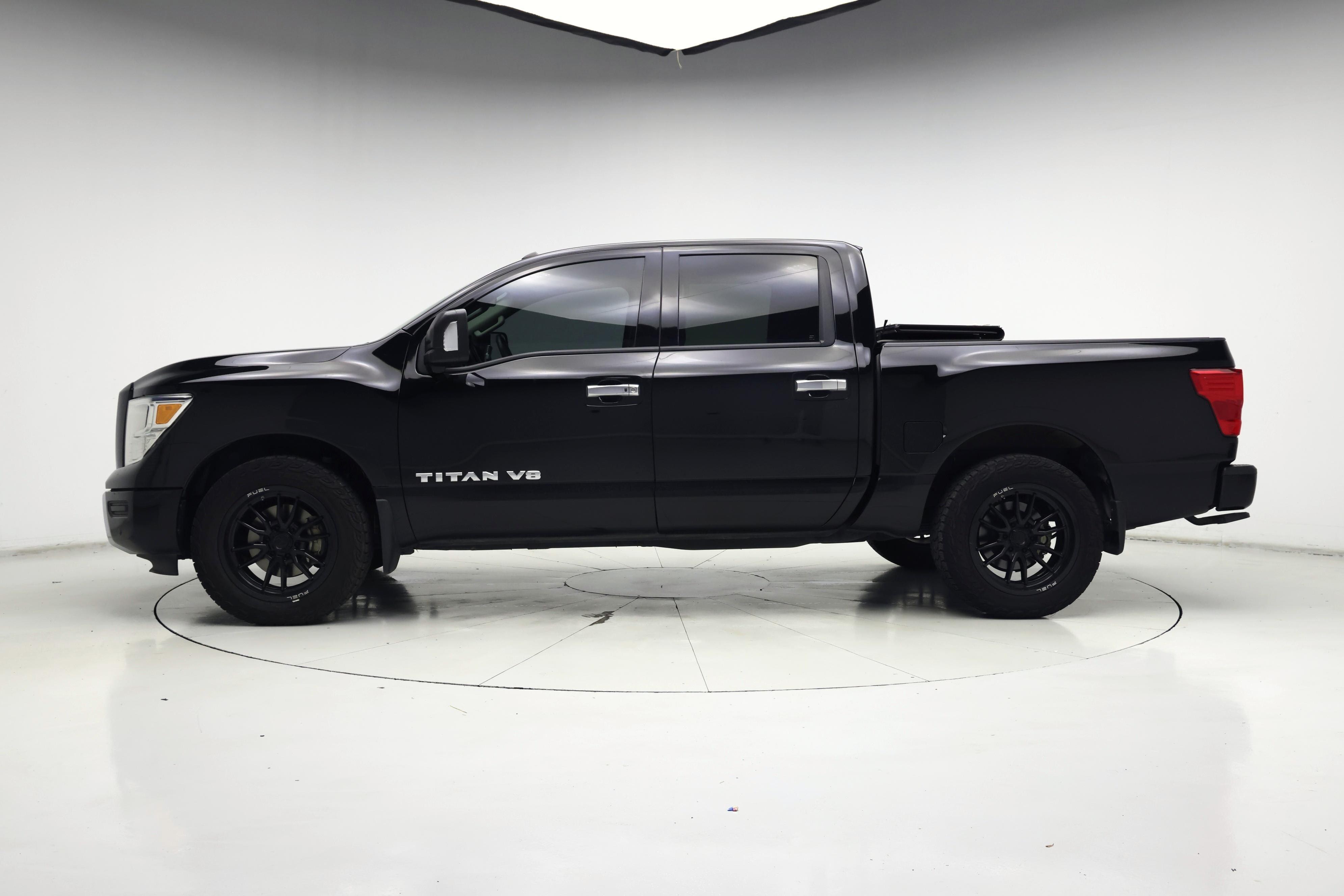 Thumbnail: 2020 Nissan Titan - 3