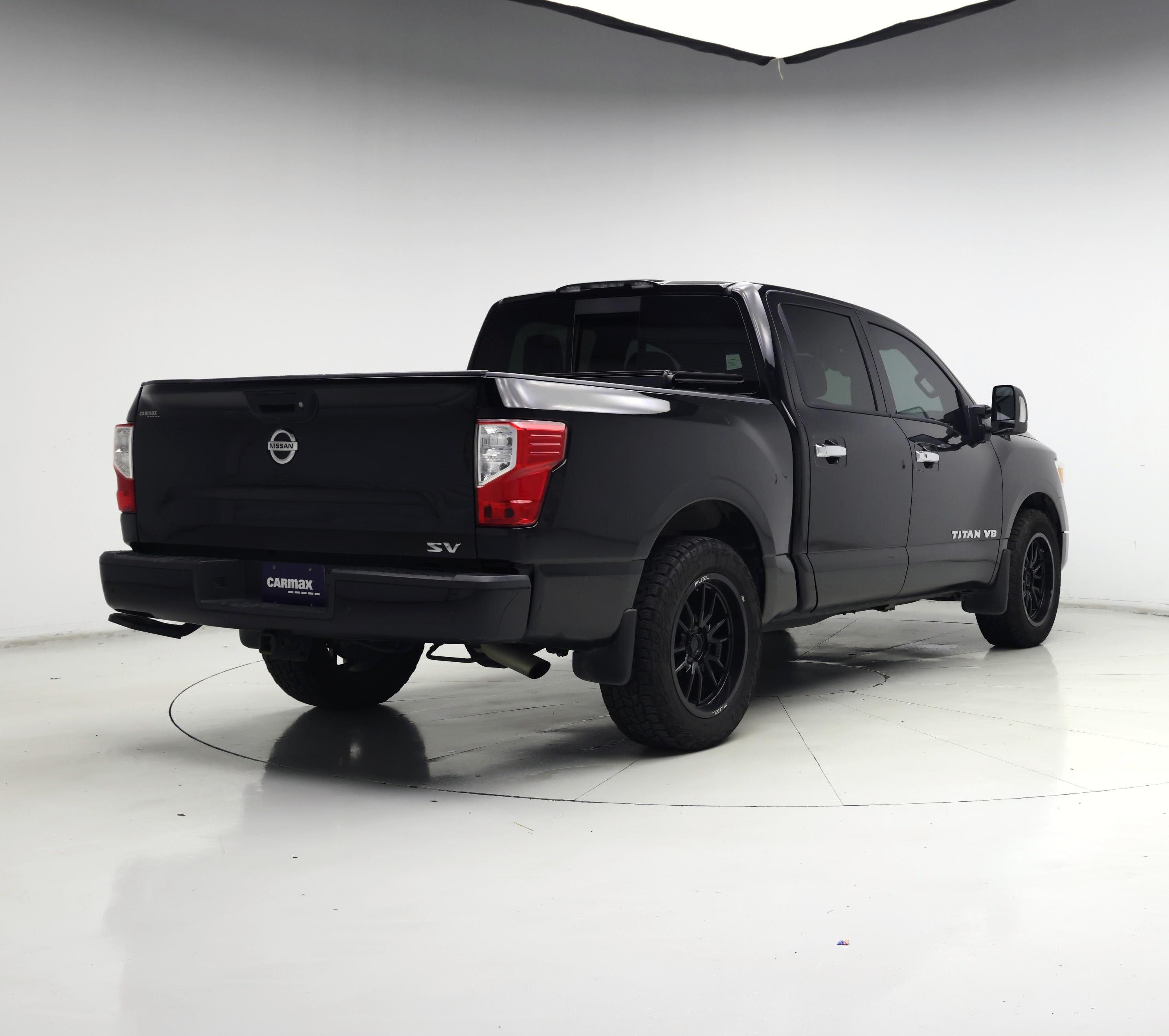 Thumbnail: 2020 Nissan Titan - 8