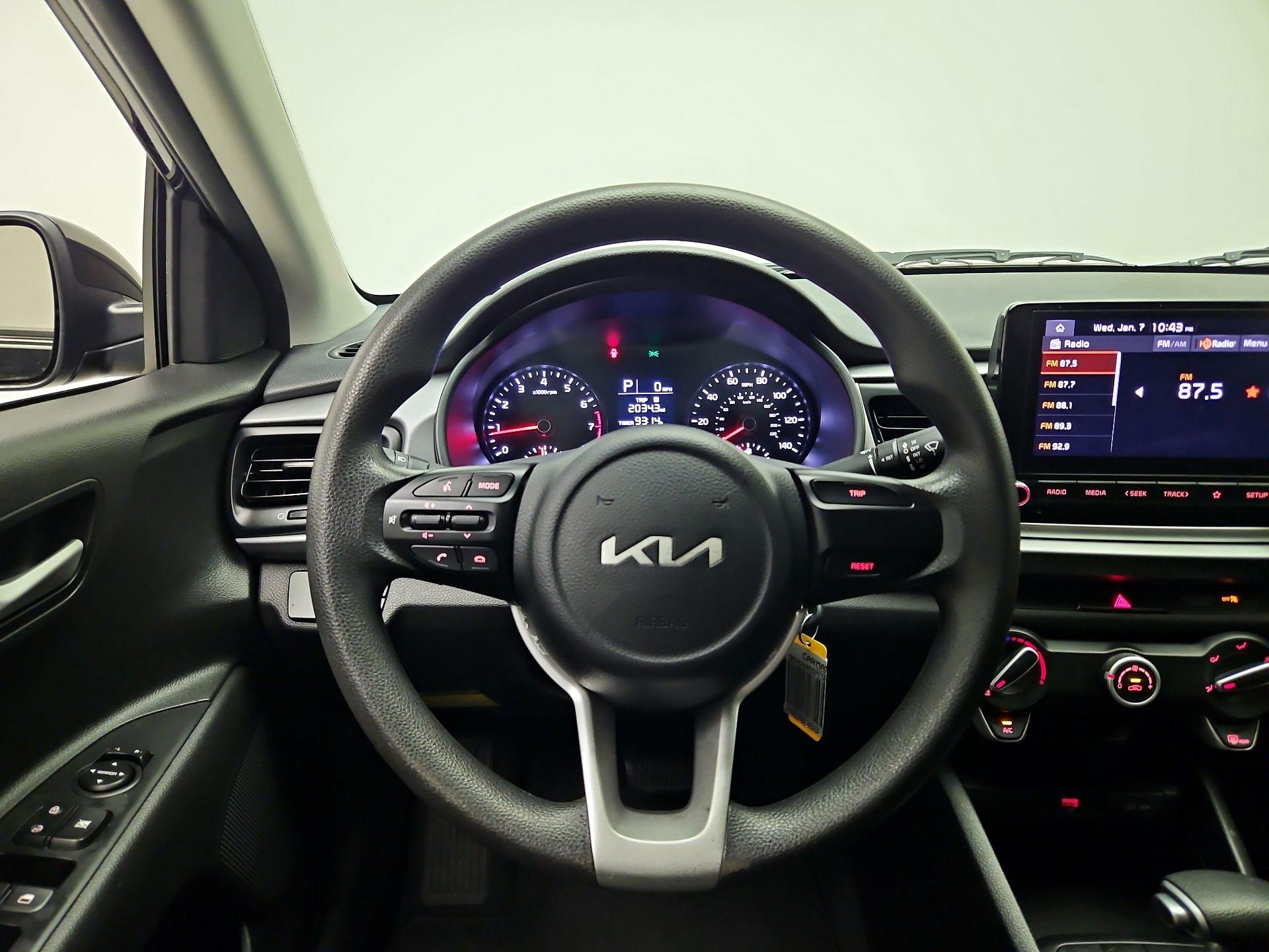 Thumbnail: 2023 Kia Rio - 10