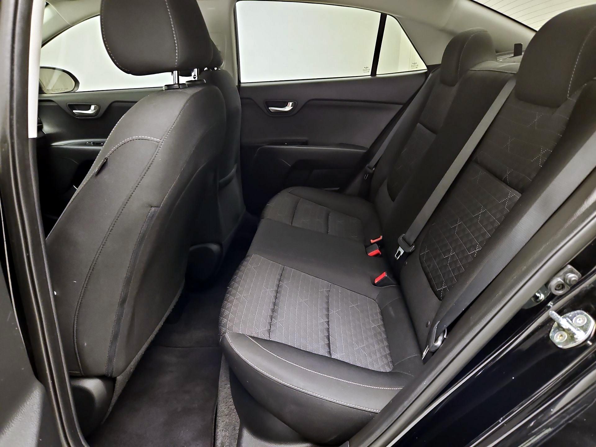 Thumbnail: 2023 Kia Rio - 17