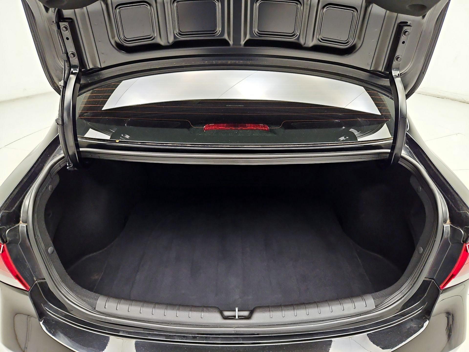 Thumbnail: 2023 Kia Rio - 18