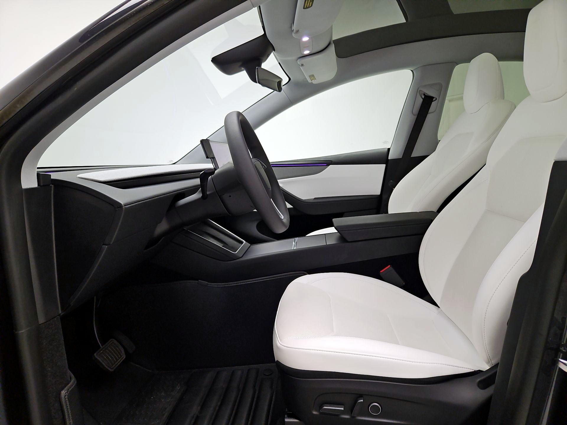 Thumbnail: 2026 Tesla Model Y - 11