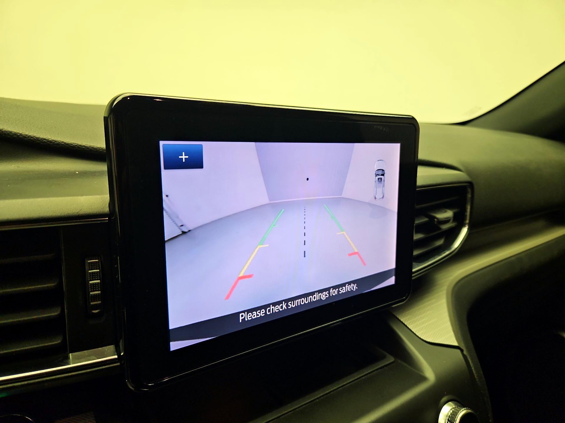 Thumbnail: 2020 Ford Explorer - 15