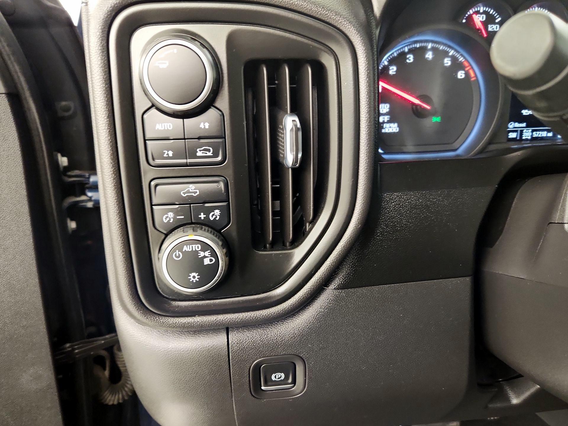 Thumbnail: 2021 Chevrolet Silverado 1500 - 13