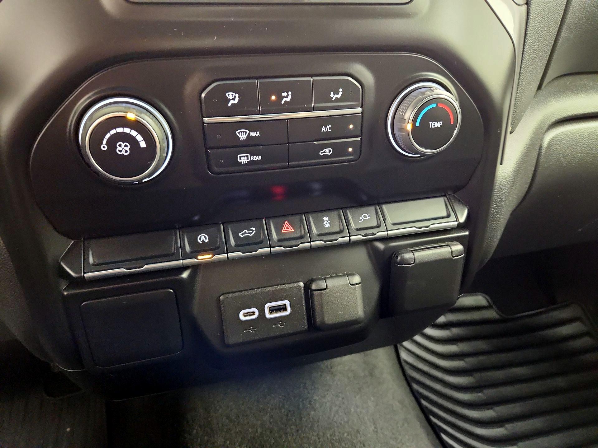 Thumbnail: 2021 Chevrolet Silverado 1500 - 16