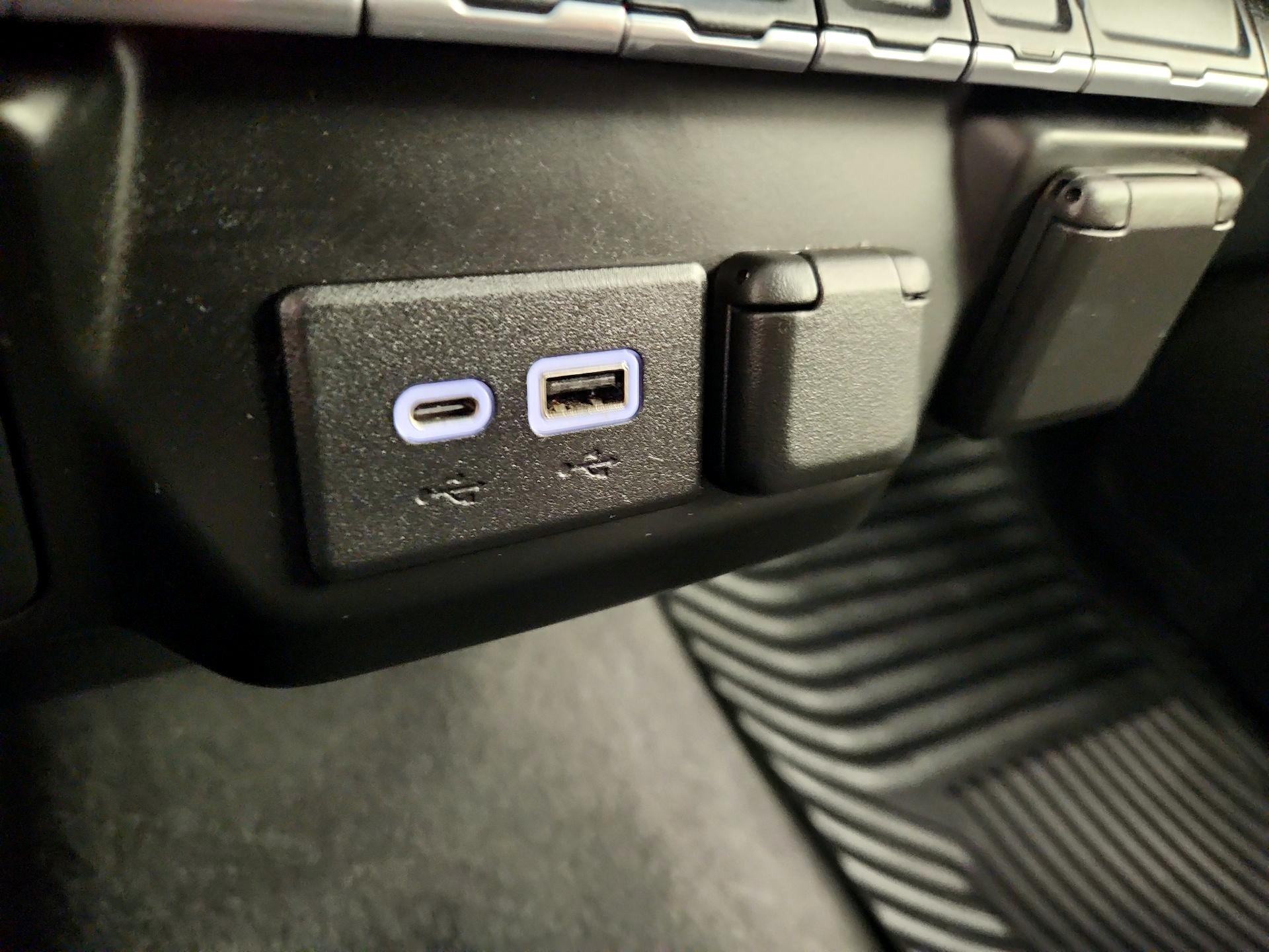 Thumbnail: 2021 Chevrolet Silverado 1500 - 18