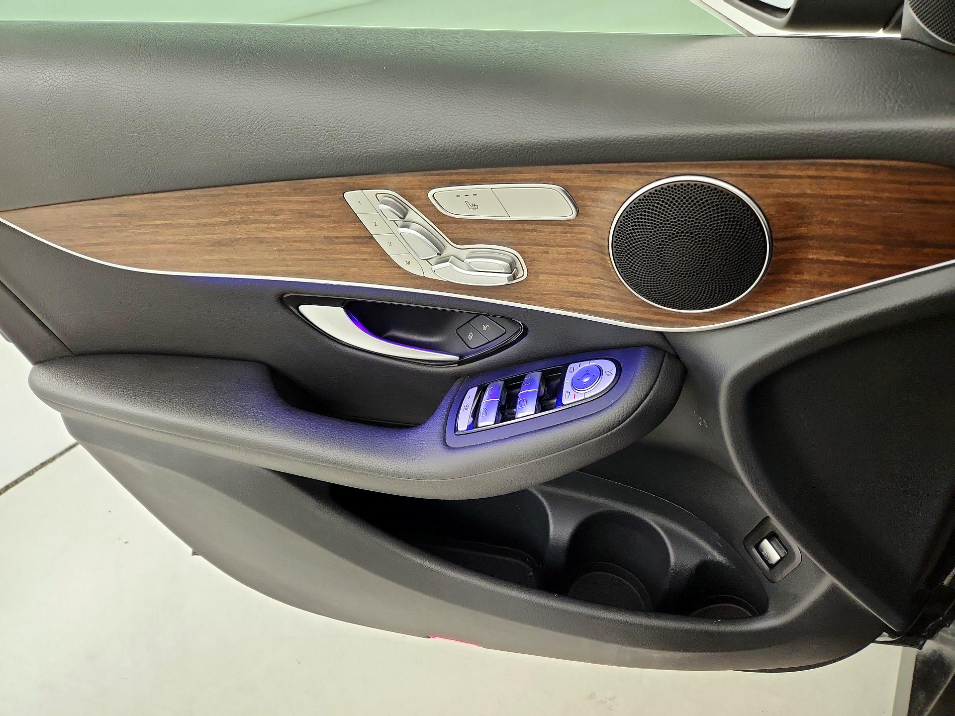 Thumbnail: 2021 Mercedes-Benz GLC - 12