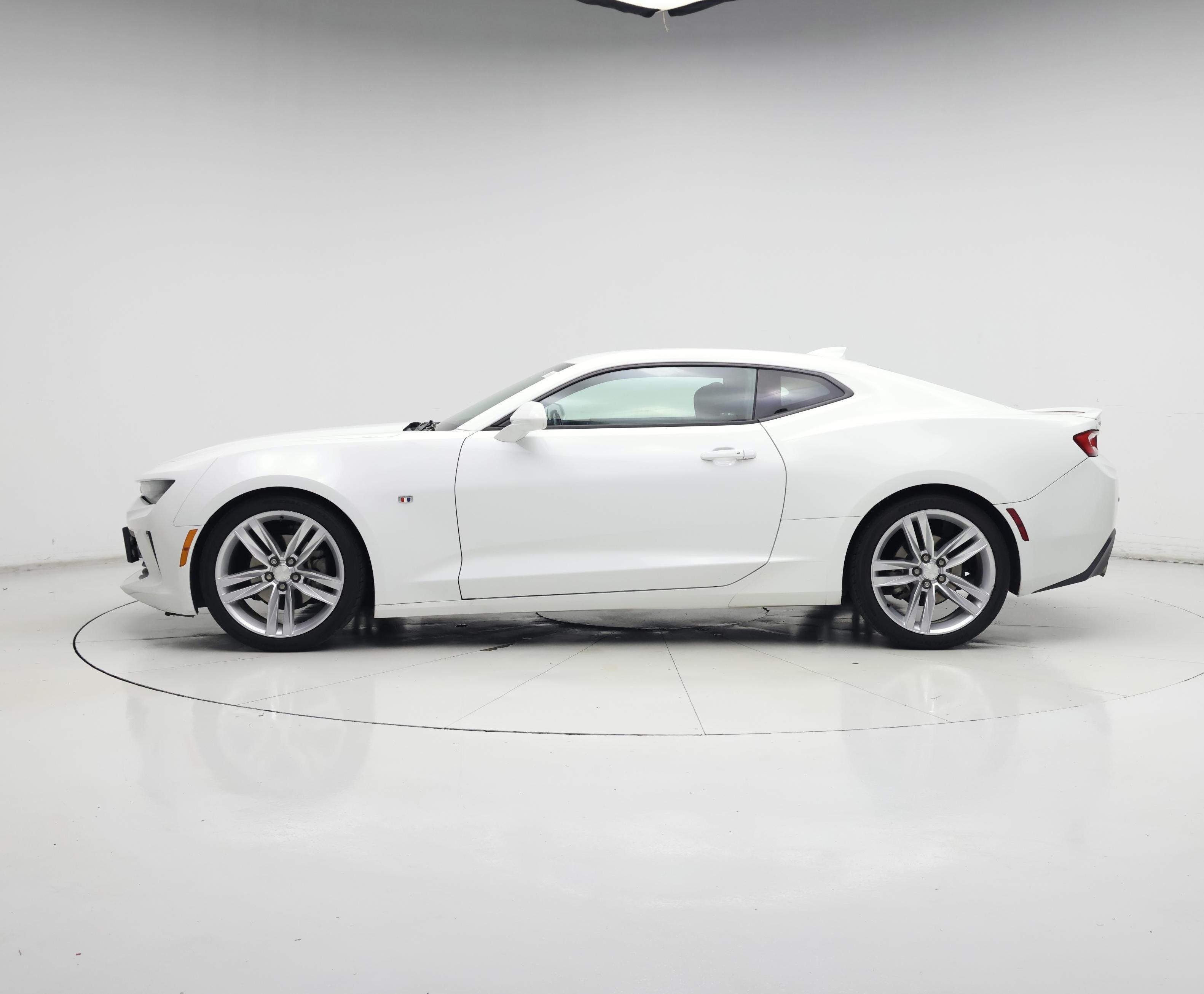 Thumbnail: 2017 Chevrolet Camaro - 3