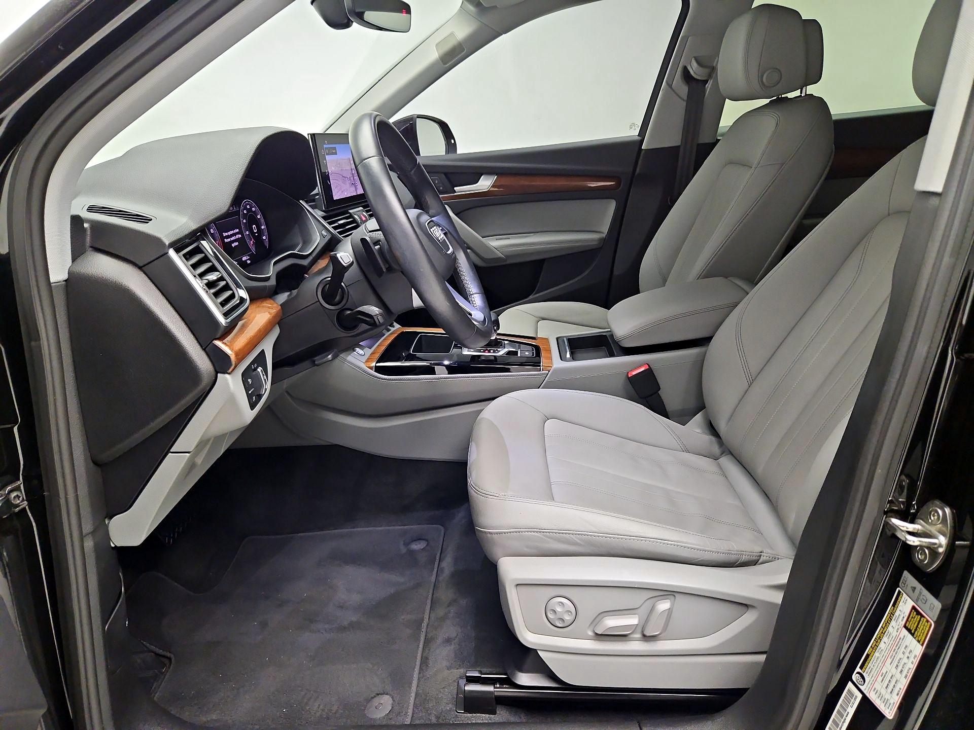 Thumbnail: 2022 Audi Q5 - 11