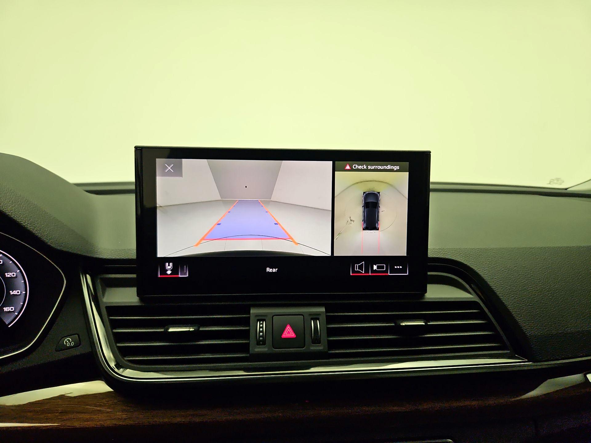 Thumbnail: 2022 Audi Q5 - 13