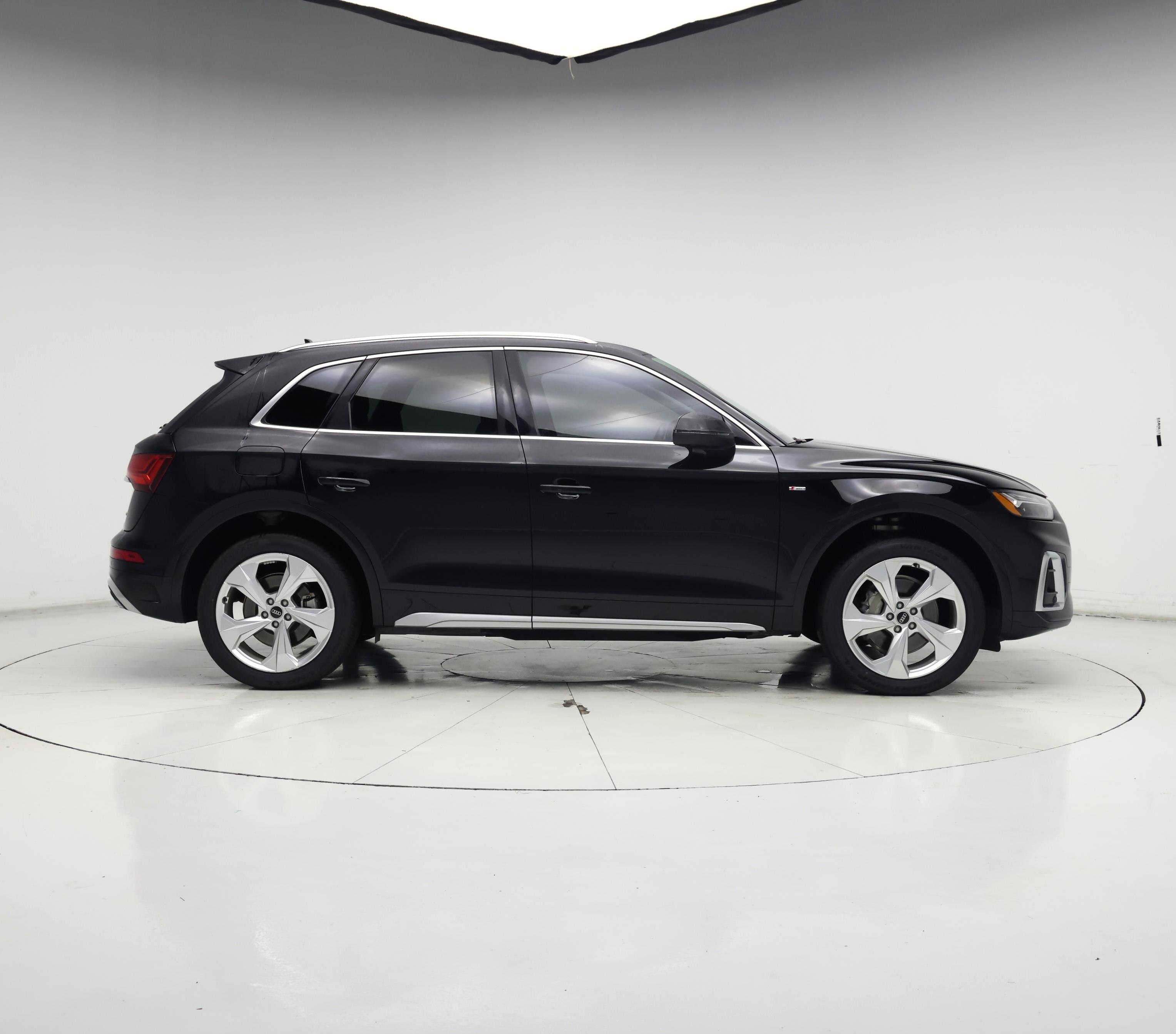 Thumbnail: 2022 Audi Q5 - 7