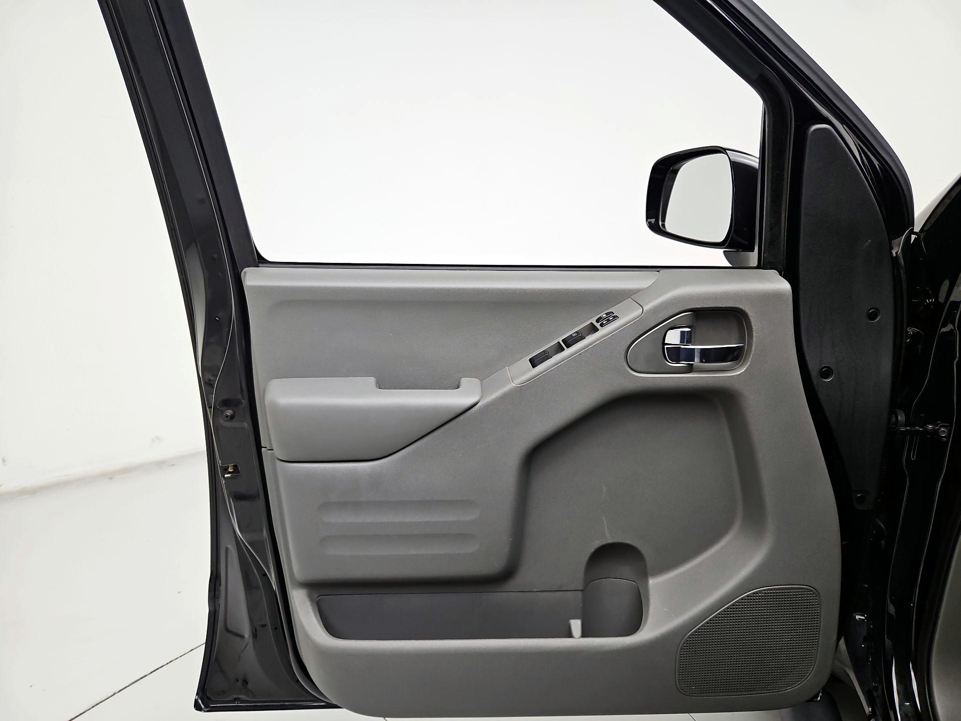 Thumbnail: 2021 Nissan Frontier - 12