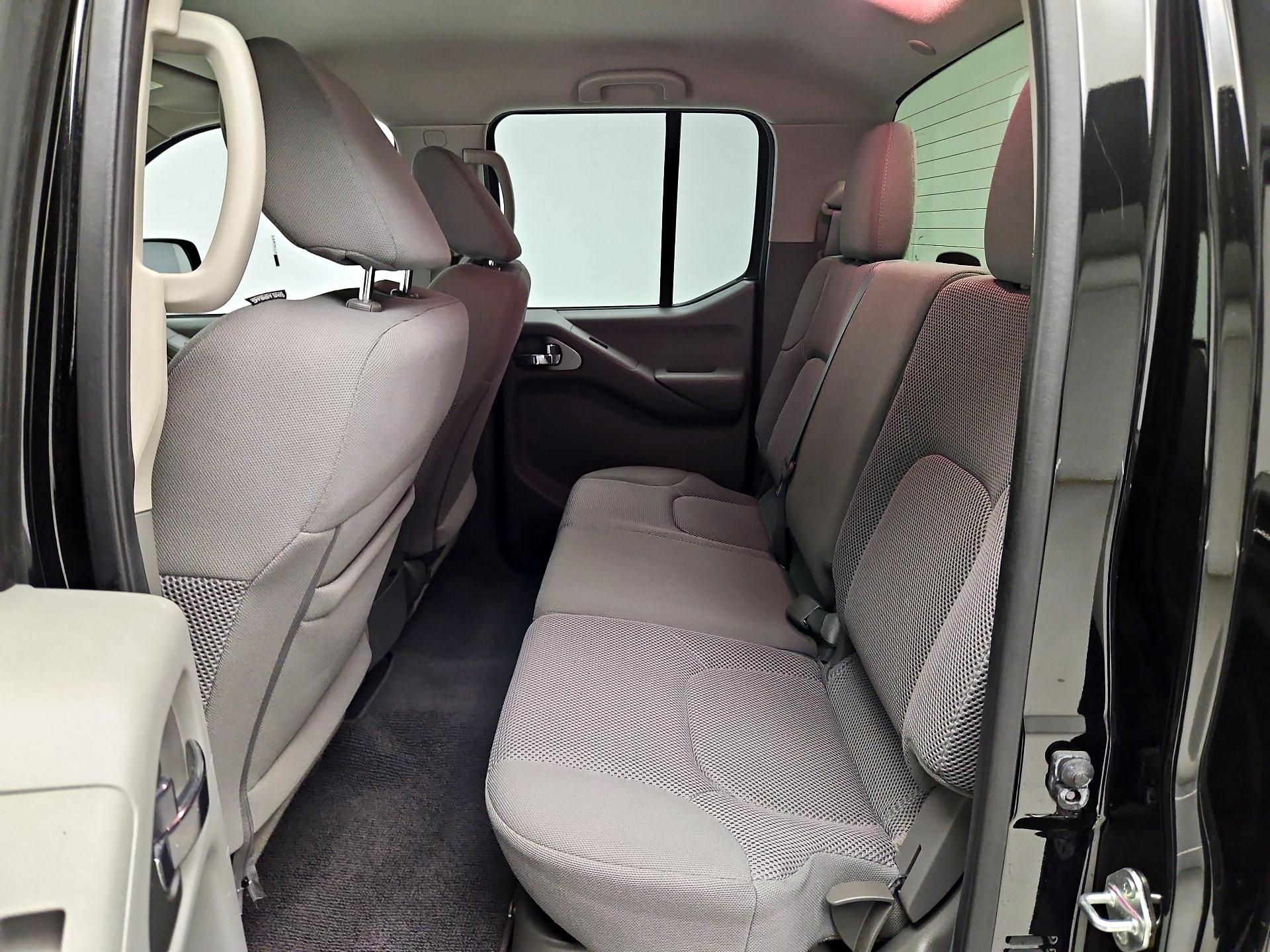 Thumbnail: 2021 Nissan Frontier - 17