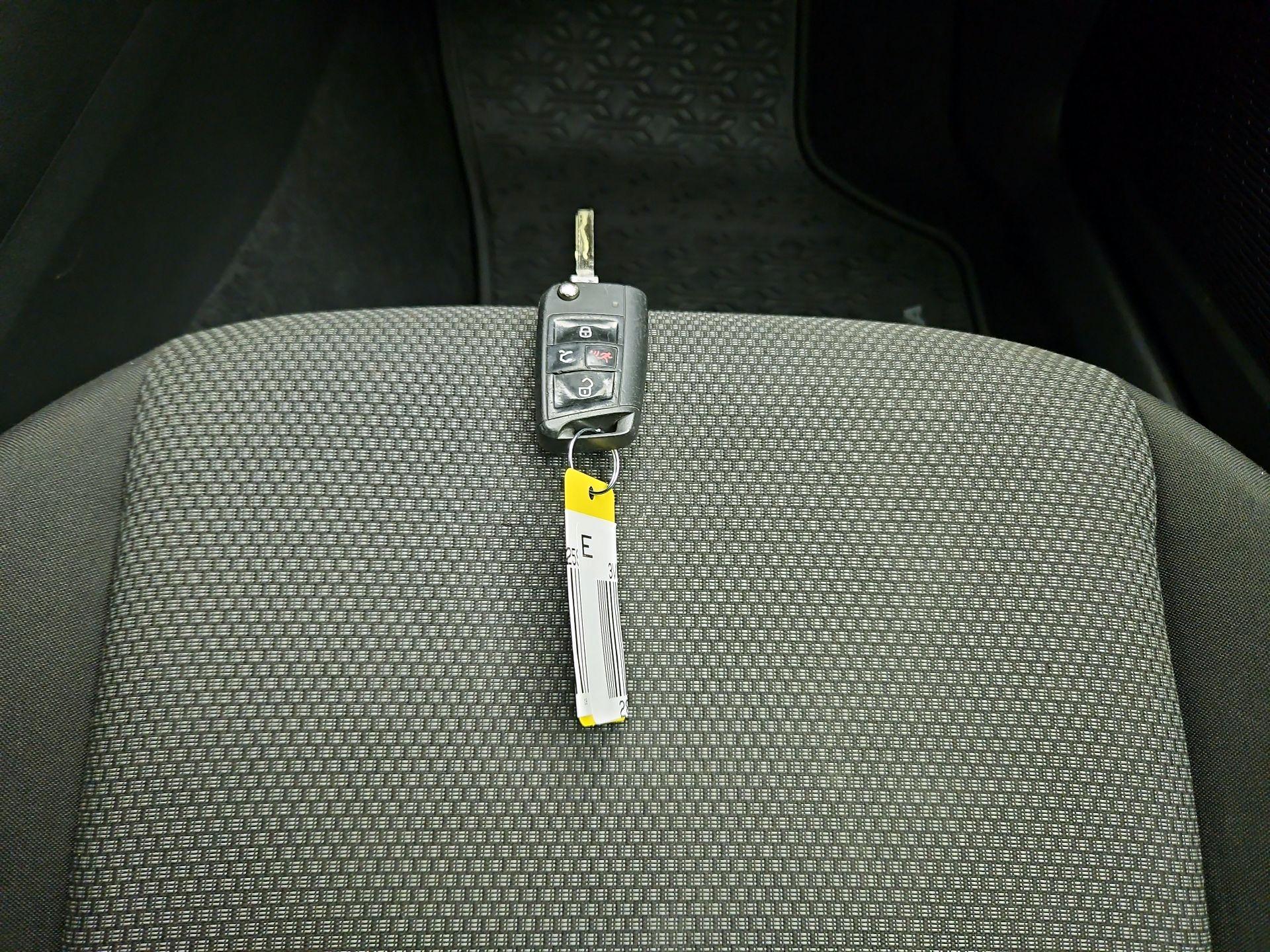 Thumbnail: 2019 Volkswagen Jetta - 20