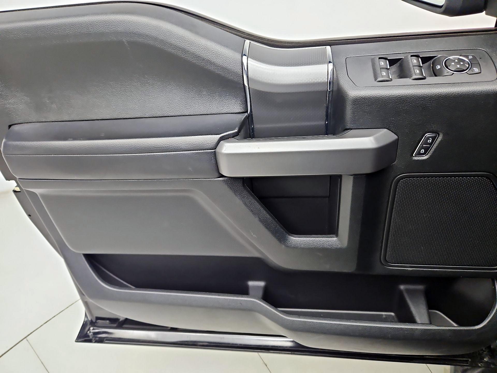 Thumbnail: 2016 Ford F-150 - 12