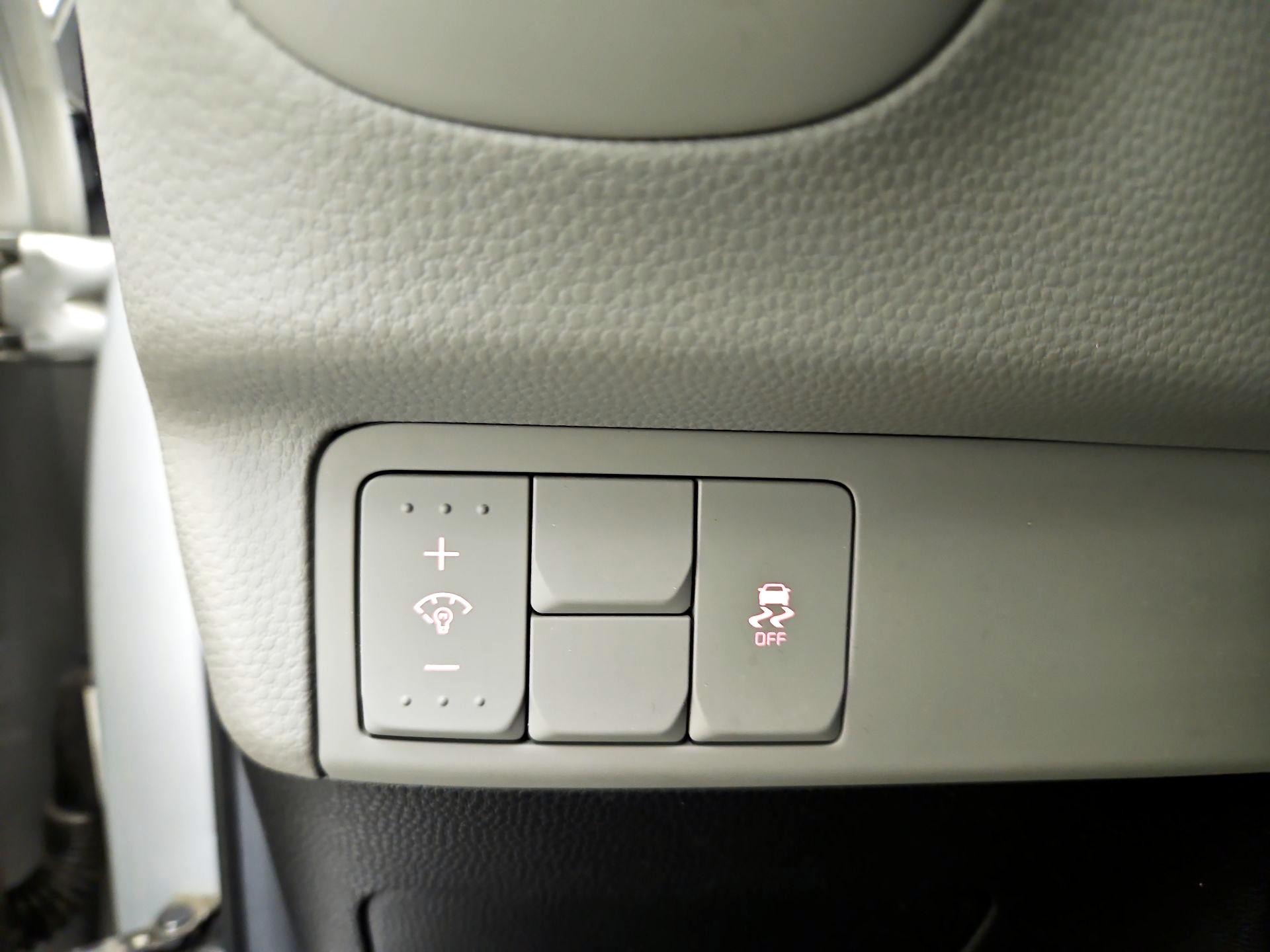 Thumbnail: 2015 Kia Soul - 13