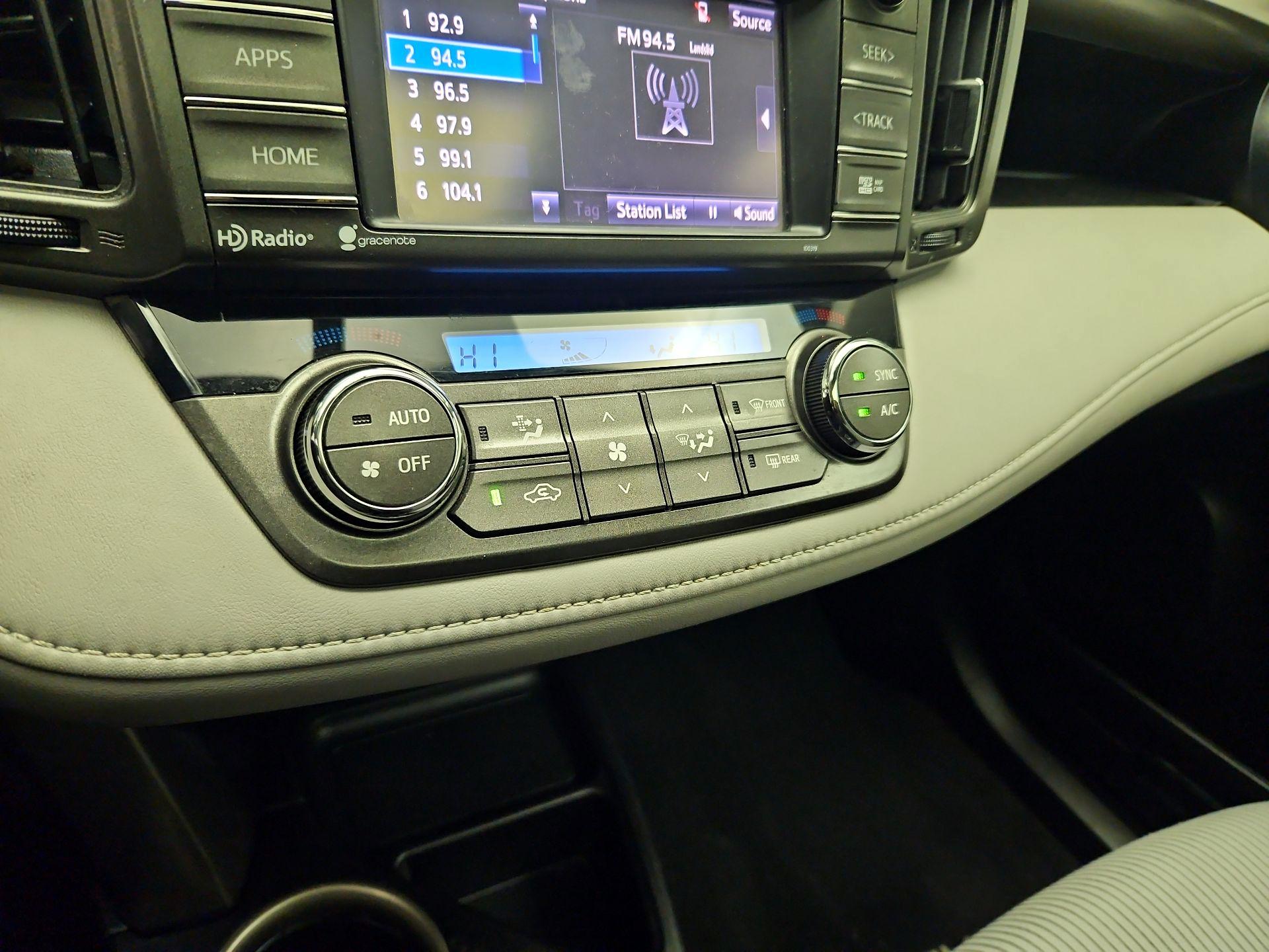 Thumbnail: 2015 Toyota RAV4 - 16