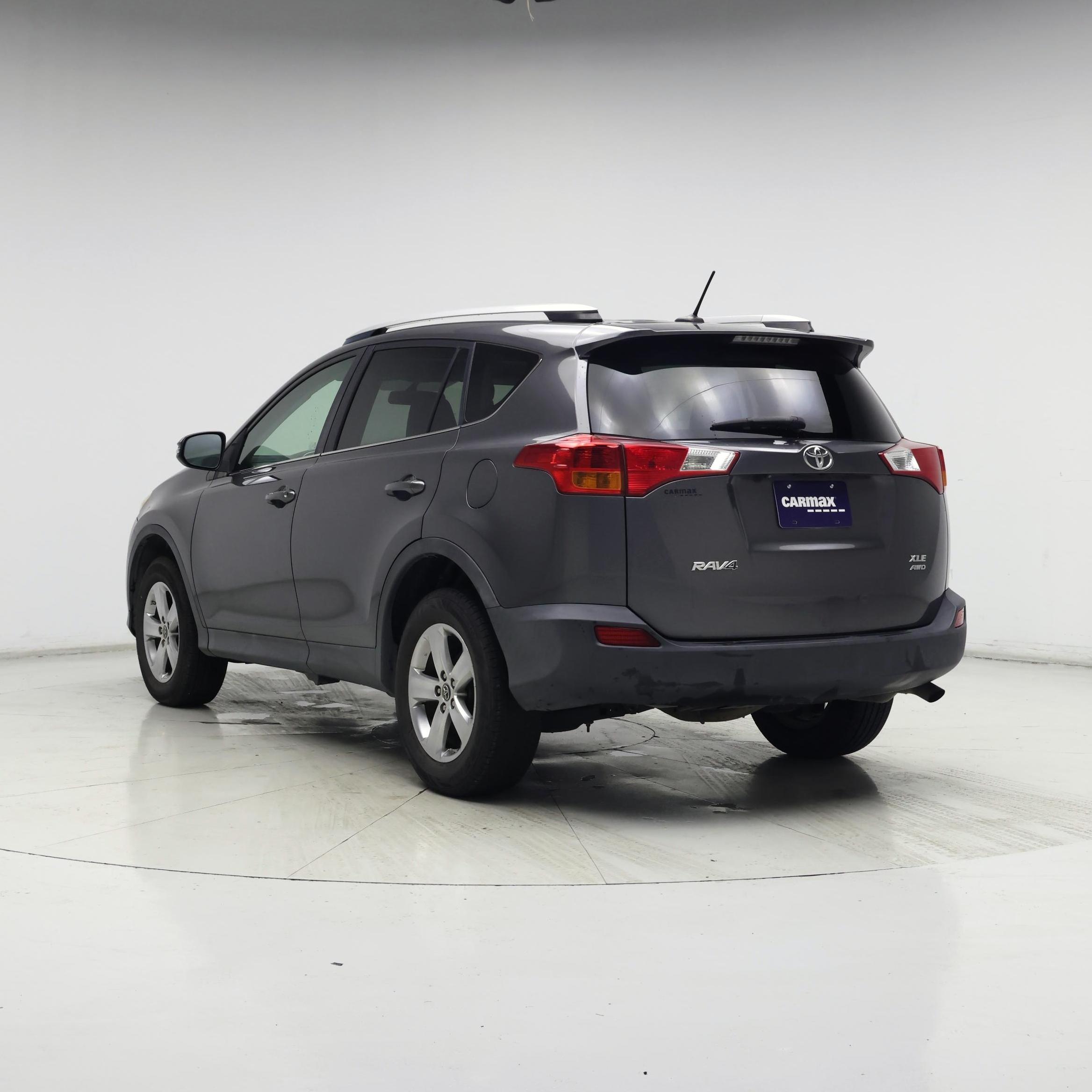 Thumbnail: 2015 Toyota RAV4 - 2