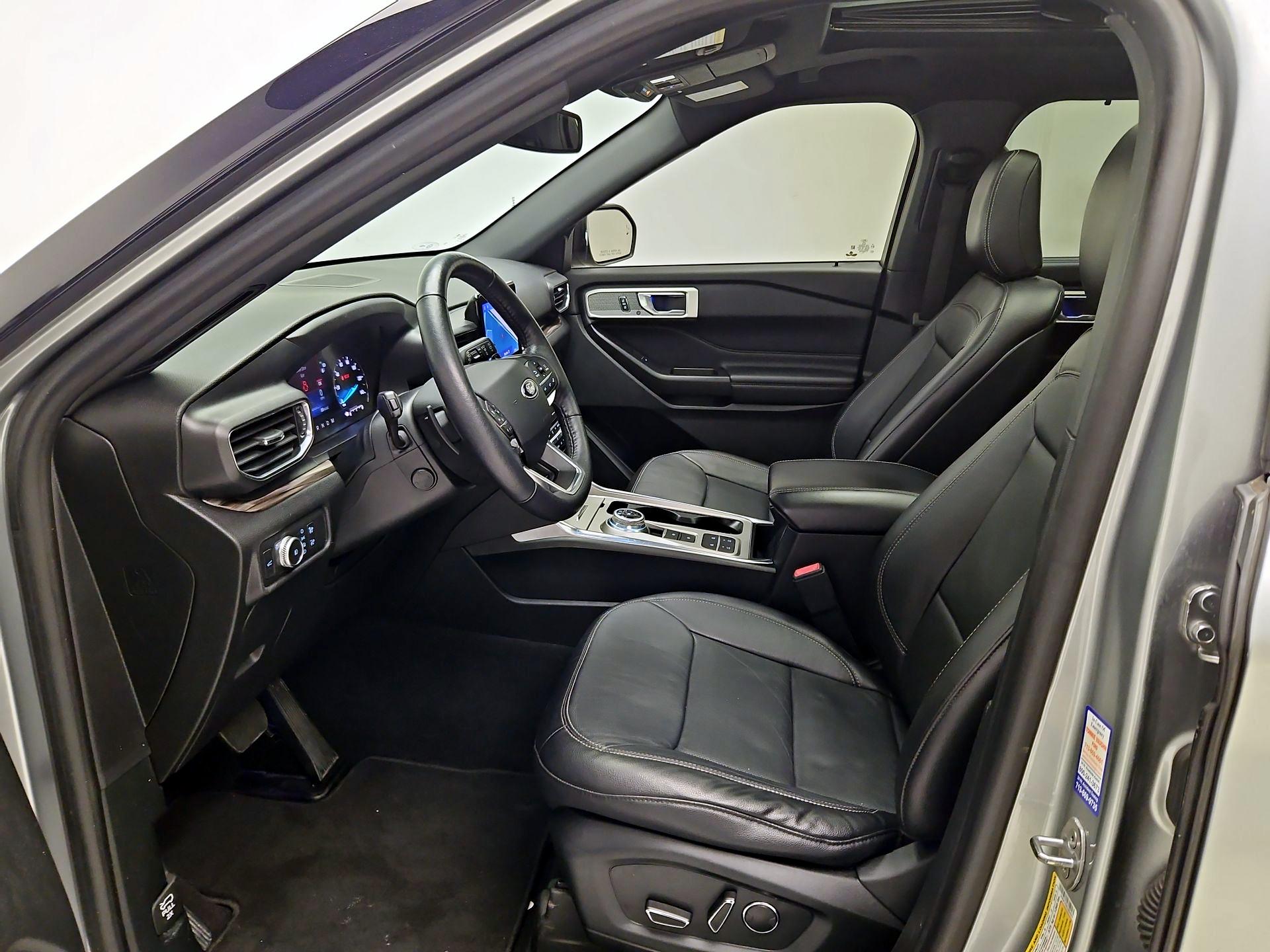 Thumbnail: 2020 Ford Explorer - 11