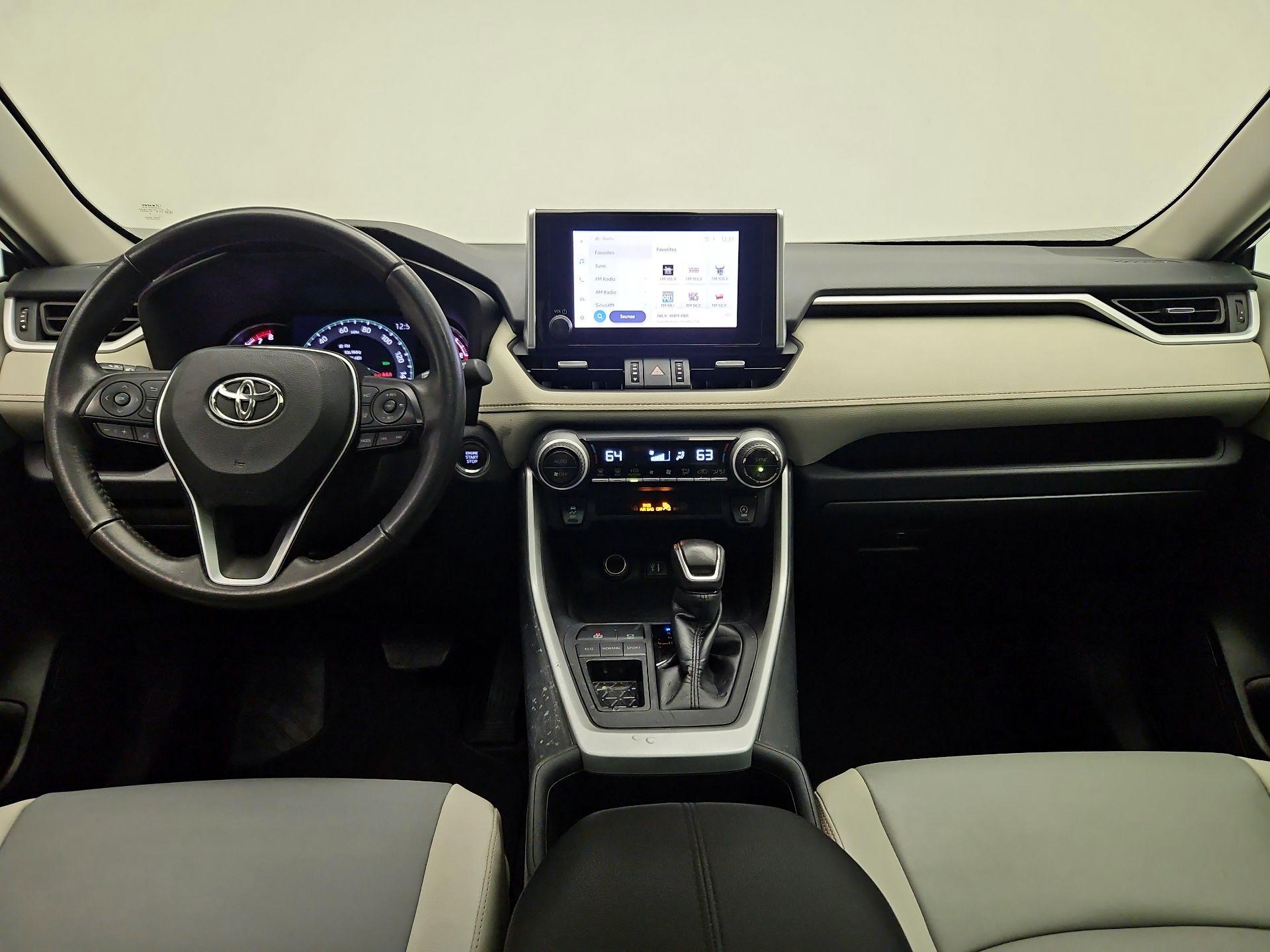 Thumbnail: 2024 Toyota RAV4 - 9