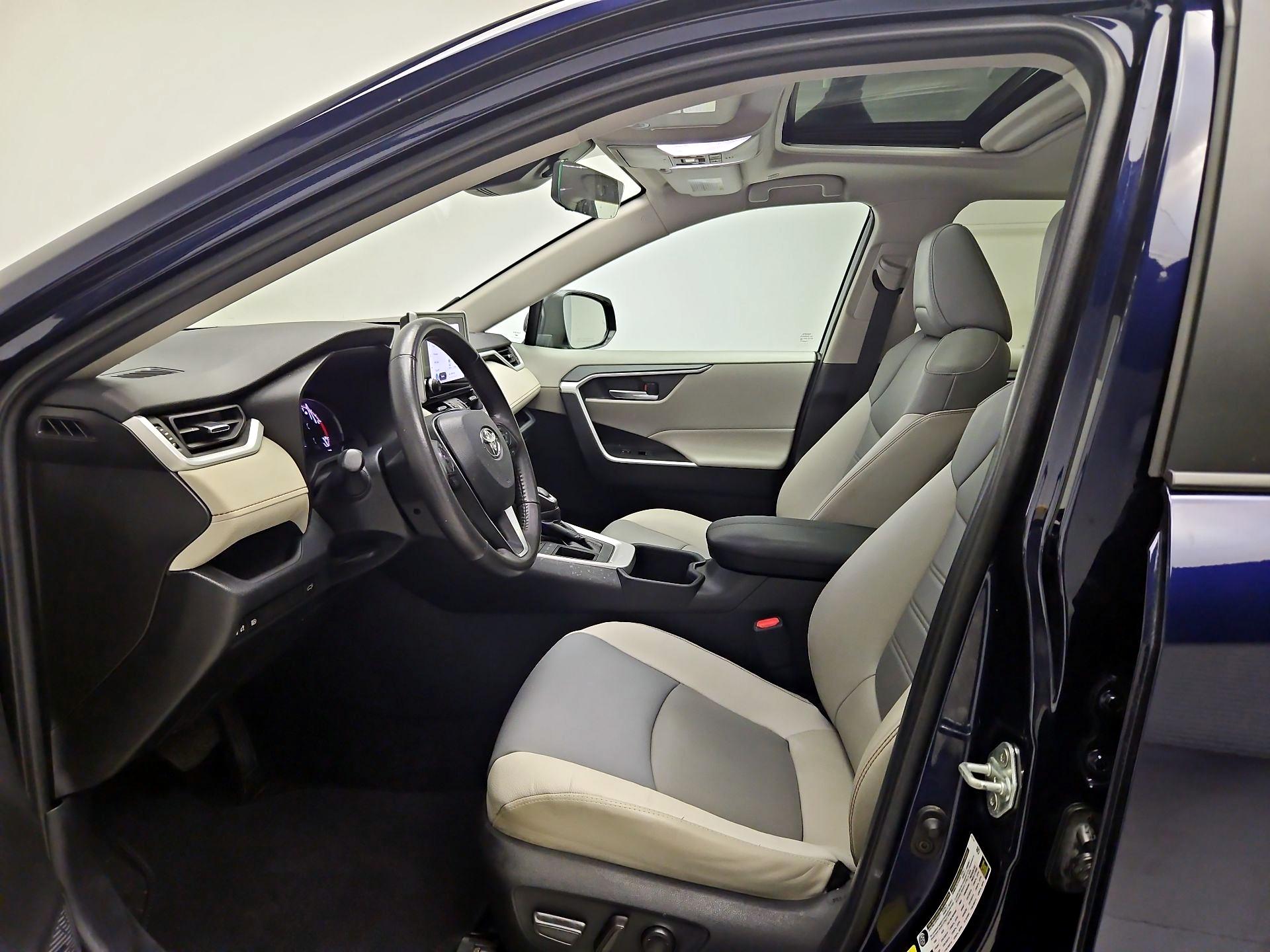 Thumbnail: 2024 Toyota RAV4 - 11