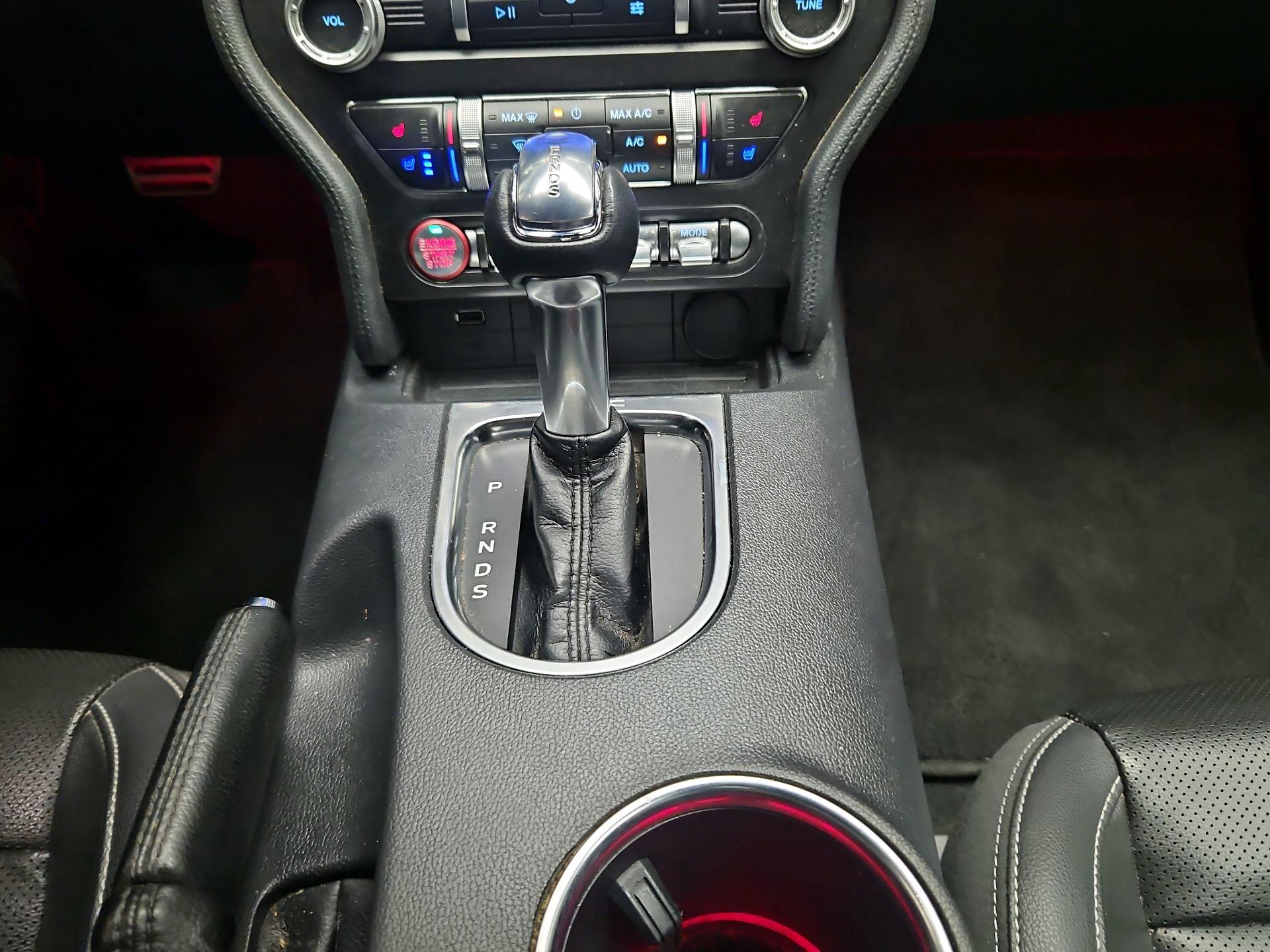 Thumbnail: 2022 Ford Mustang - 17