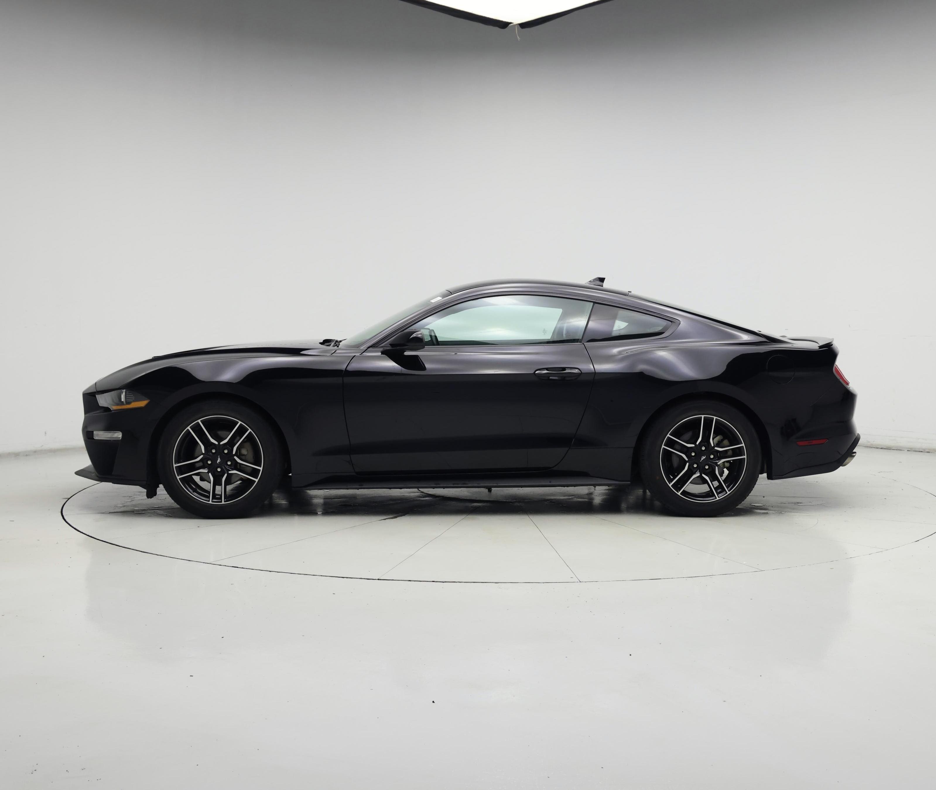 Thumbnail: 2022 Ford Mustang - 3