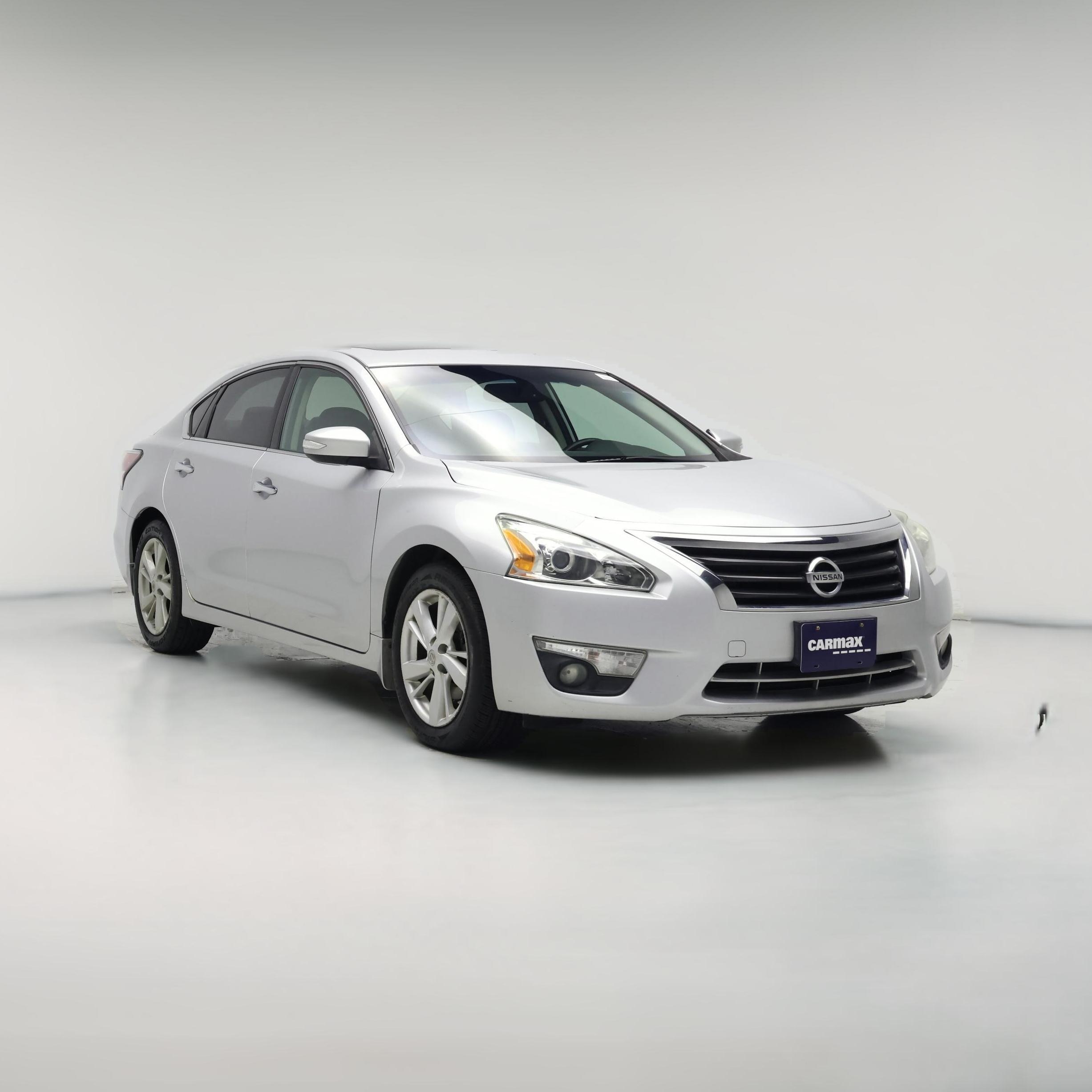 Thumbnail: 2015 Nissan Altima - 1