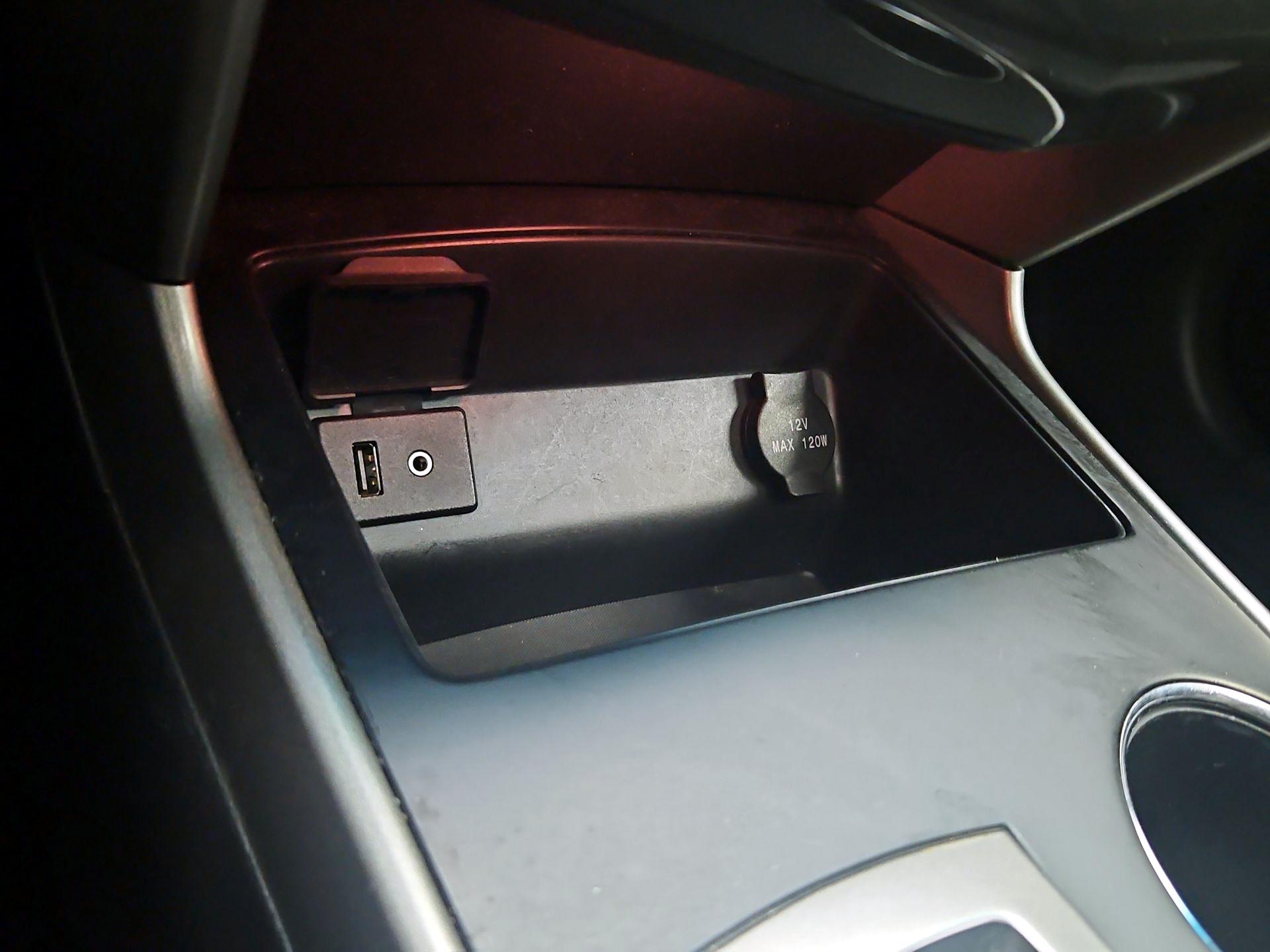 Thumbnail: 2015 Nissan Altima - 18